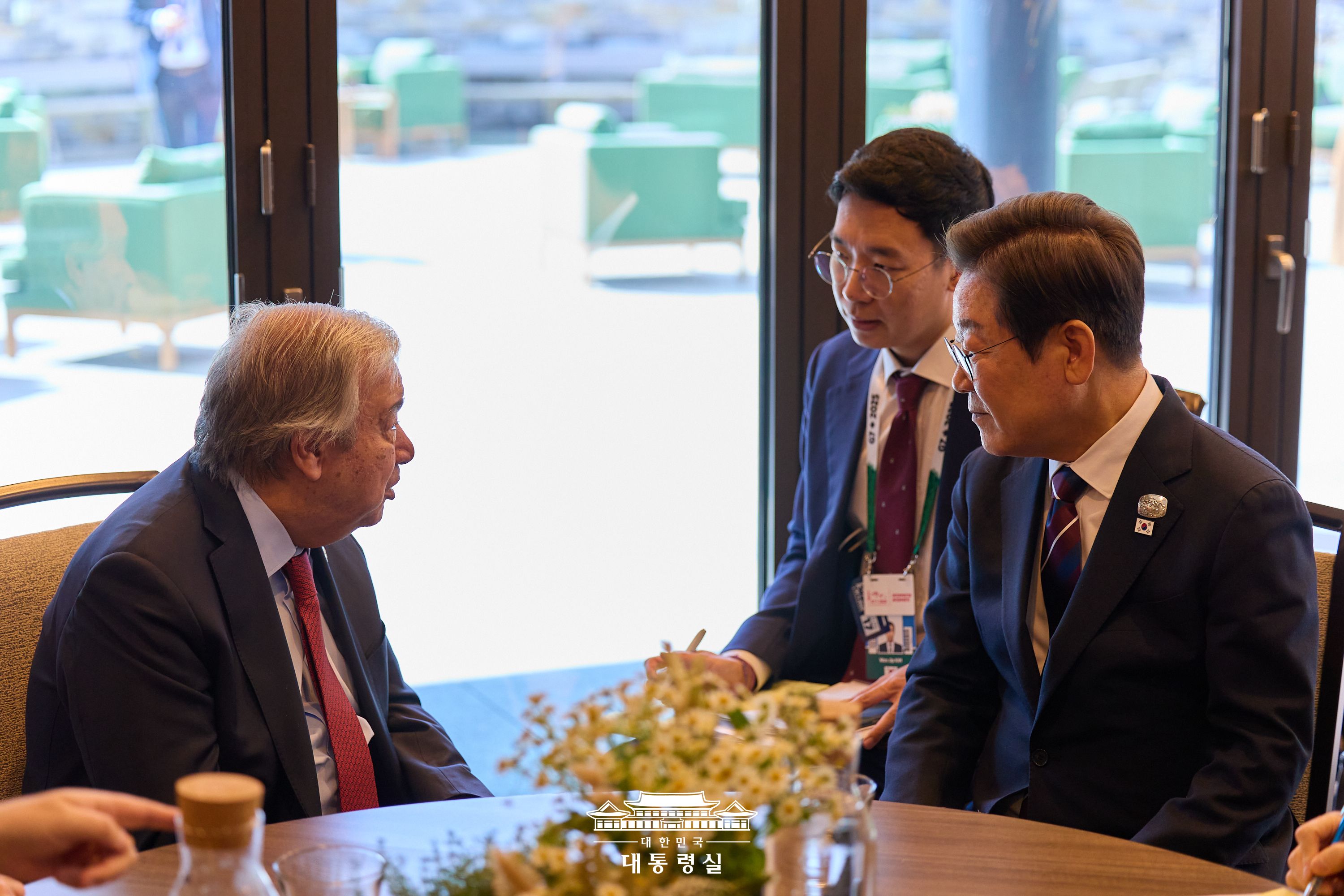 안토니우 구테레쉬 유엔 사무총장과 첫 환담2