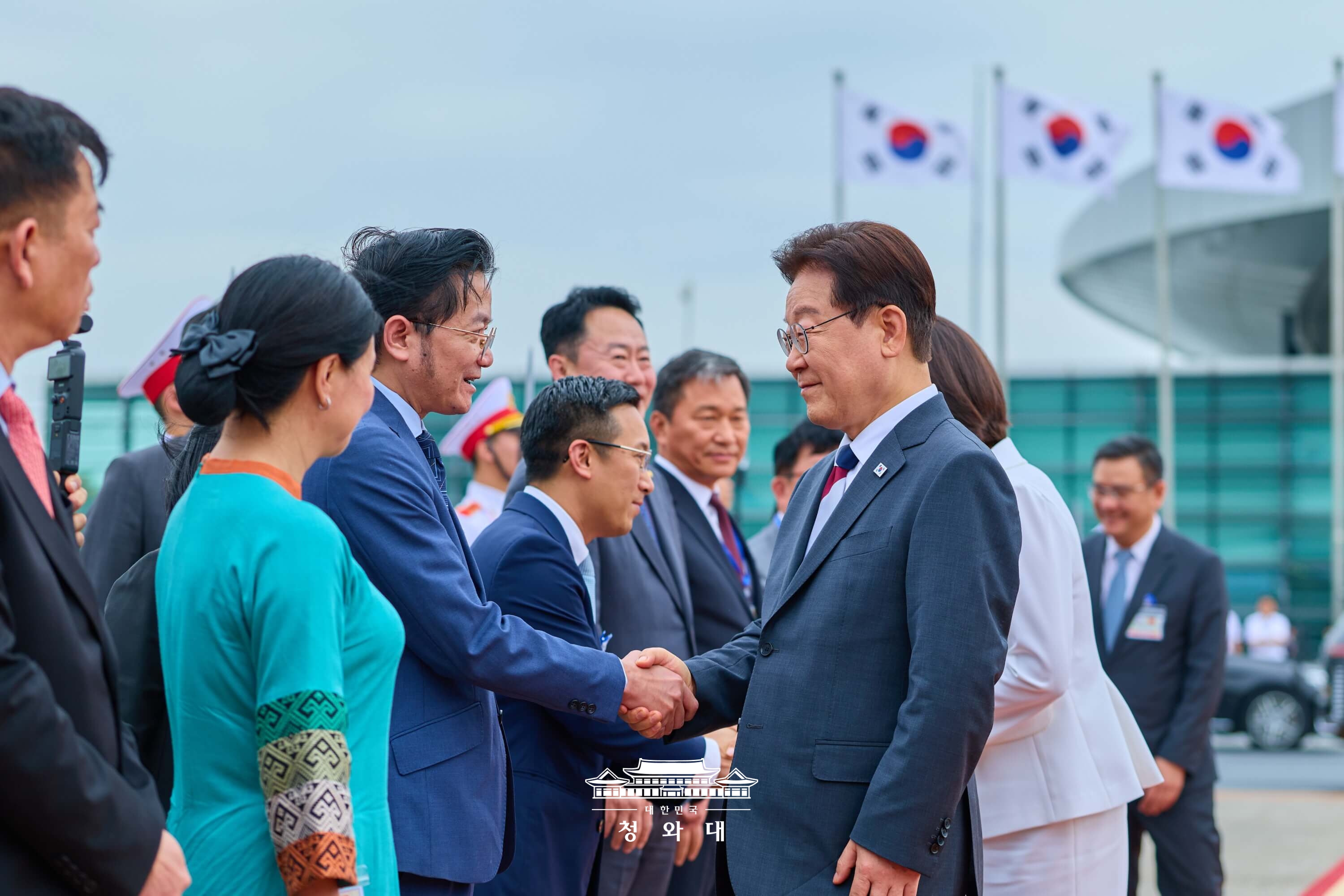 공항 출발 행사(노이바이 국제공항)