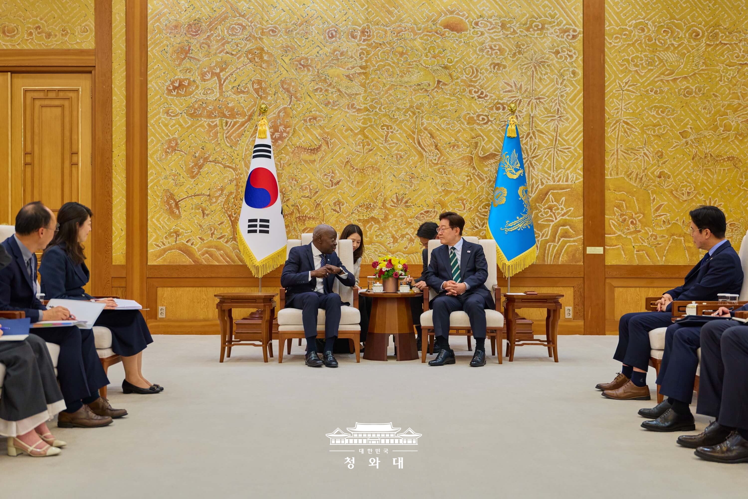 '질베르 웅보' ILO 사무총장 접견3