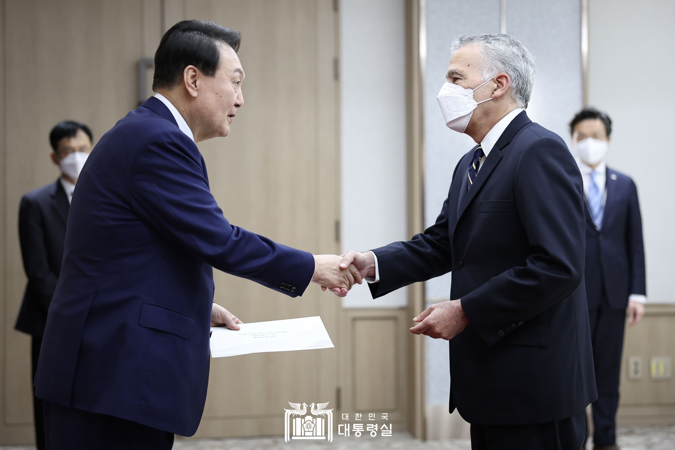 주한 미국대사 신임장 제정식 슬라이드1