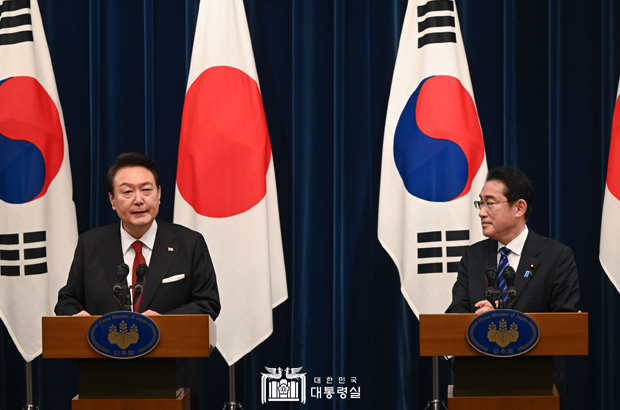 "한일 간 협력의 새 시대를 여는 <br>첫걸음이 되었습니다"