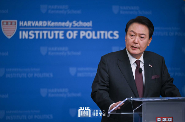 현직 대통령 최초 하버드대 연설, <br>자유를 향한 새로운 여정!