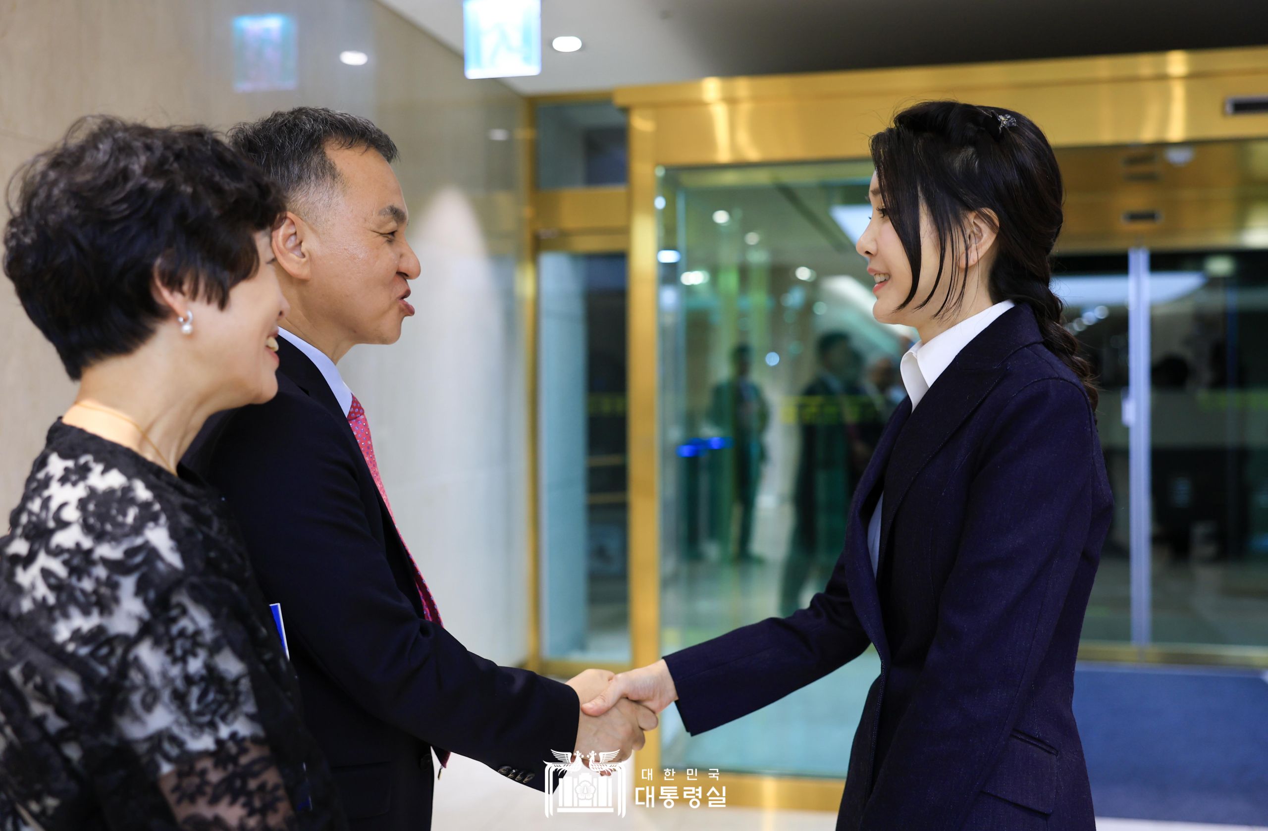 김건희 여사, 한빛예술단 창립 20주년 기념음악회 관람 슬라이드1