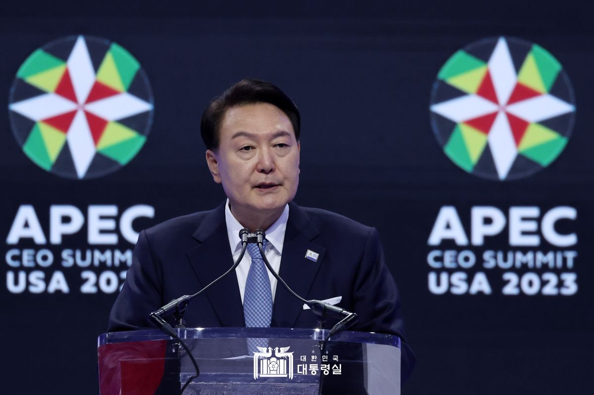 "APEC이 중심이 되어 세계 경제의 '연결성(connectivity)'을 가속화해야" 썸네일