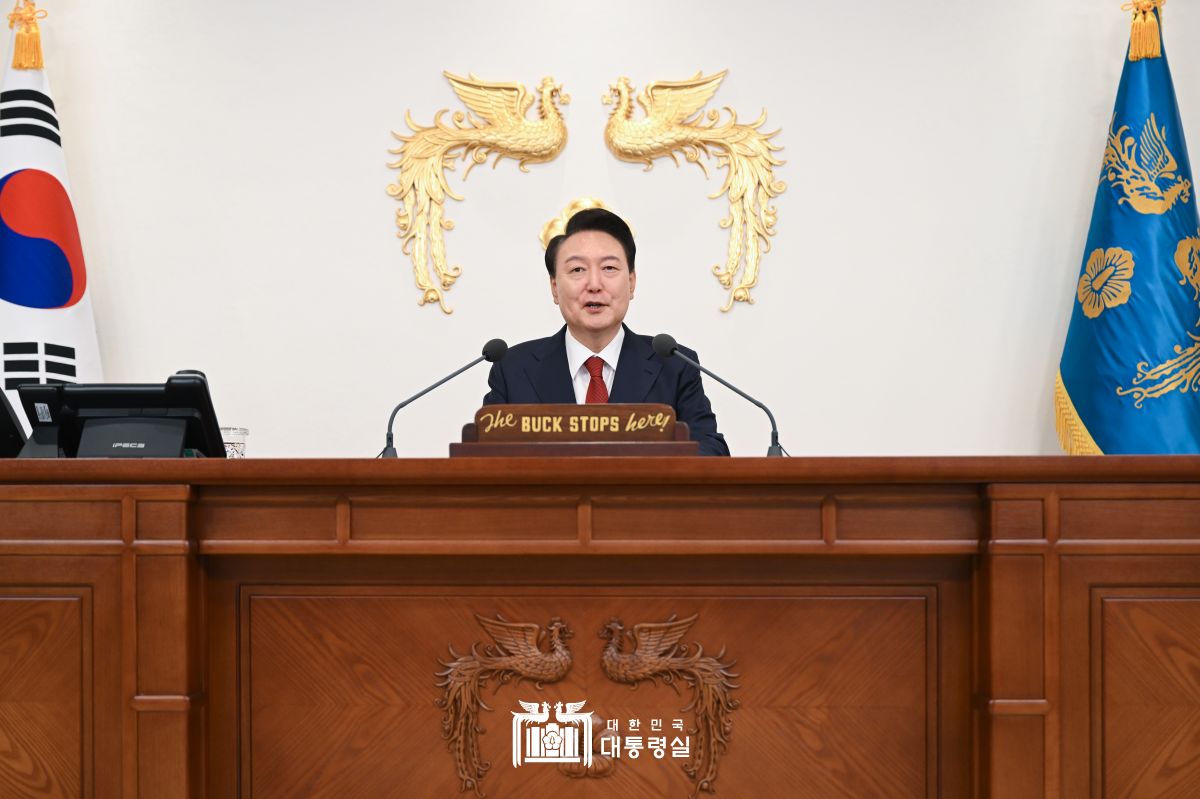 "앞으로 3년, 국민 목소리에 귀 기울여 세심하게 민생 챙기고 서민과 중산층의 시대 열 것" 썸네일