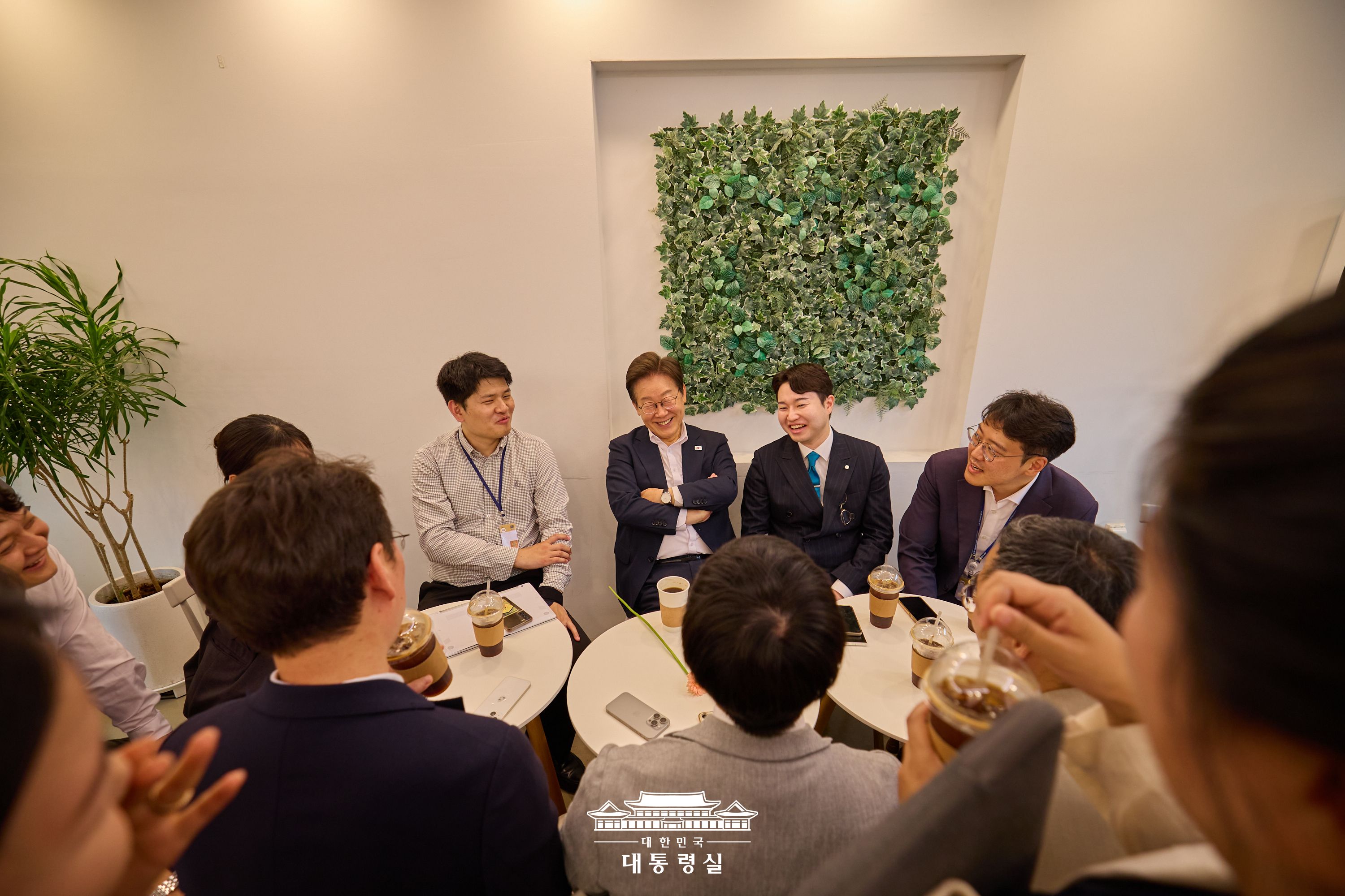 출입기자단 차담회 슬라이드1