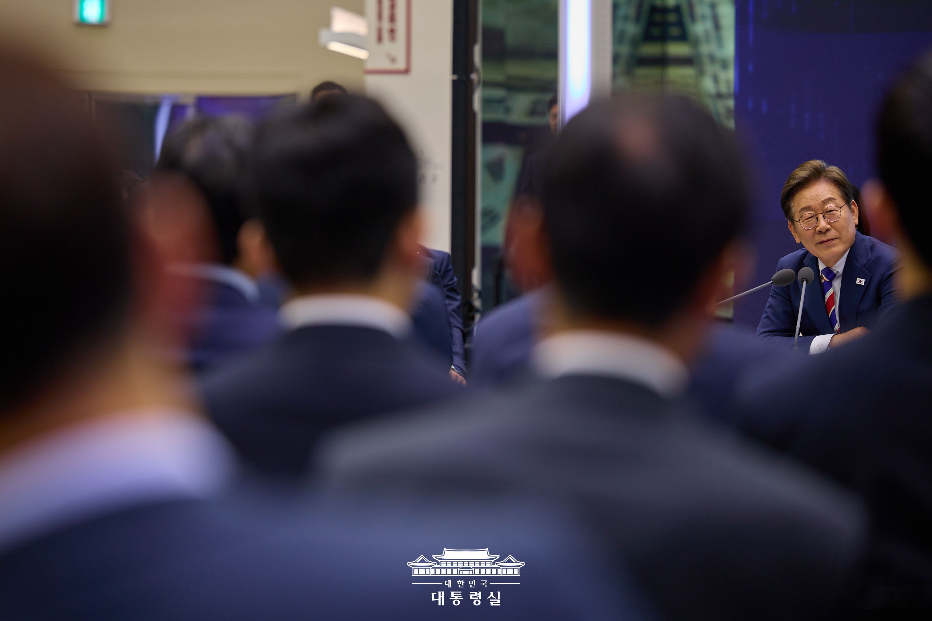 한국거래소에서 열린 불공정거래 근절을 위한 현장 간담회에 참석한 이재명 대통령 모습2