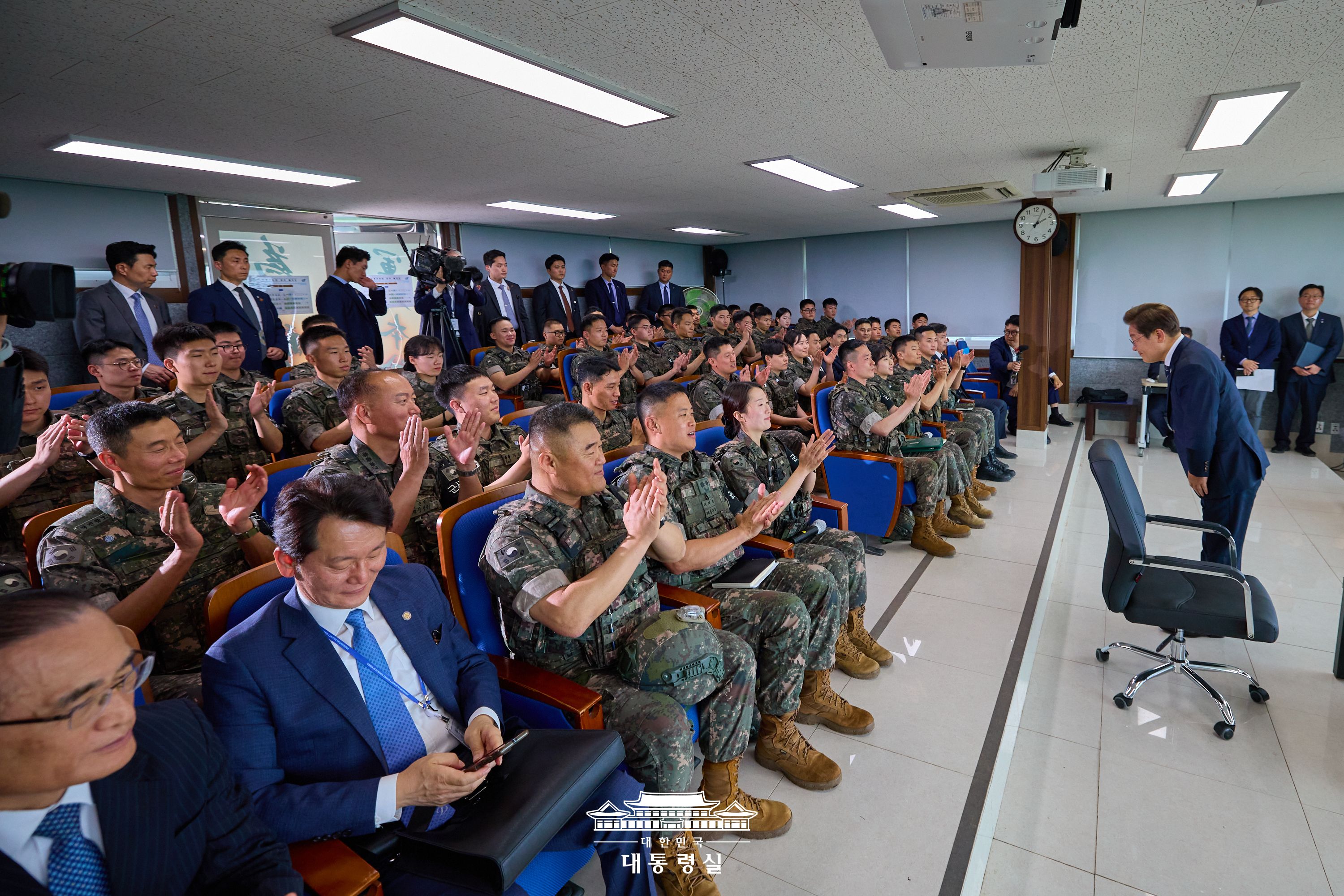 군부대 방문8