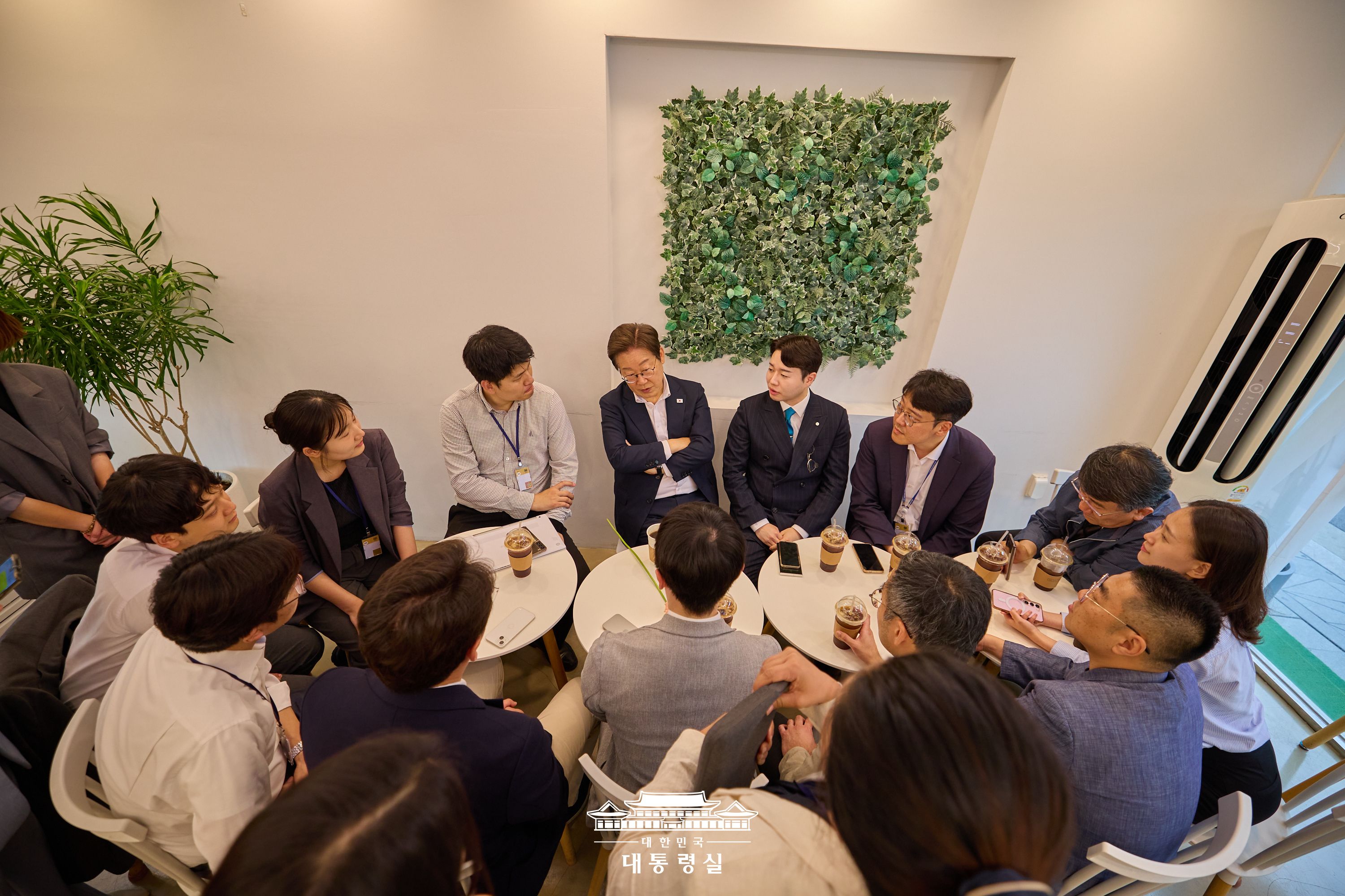 출입기자단 차담회 슬라이드4