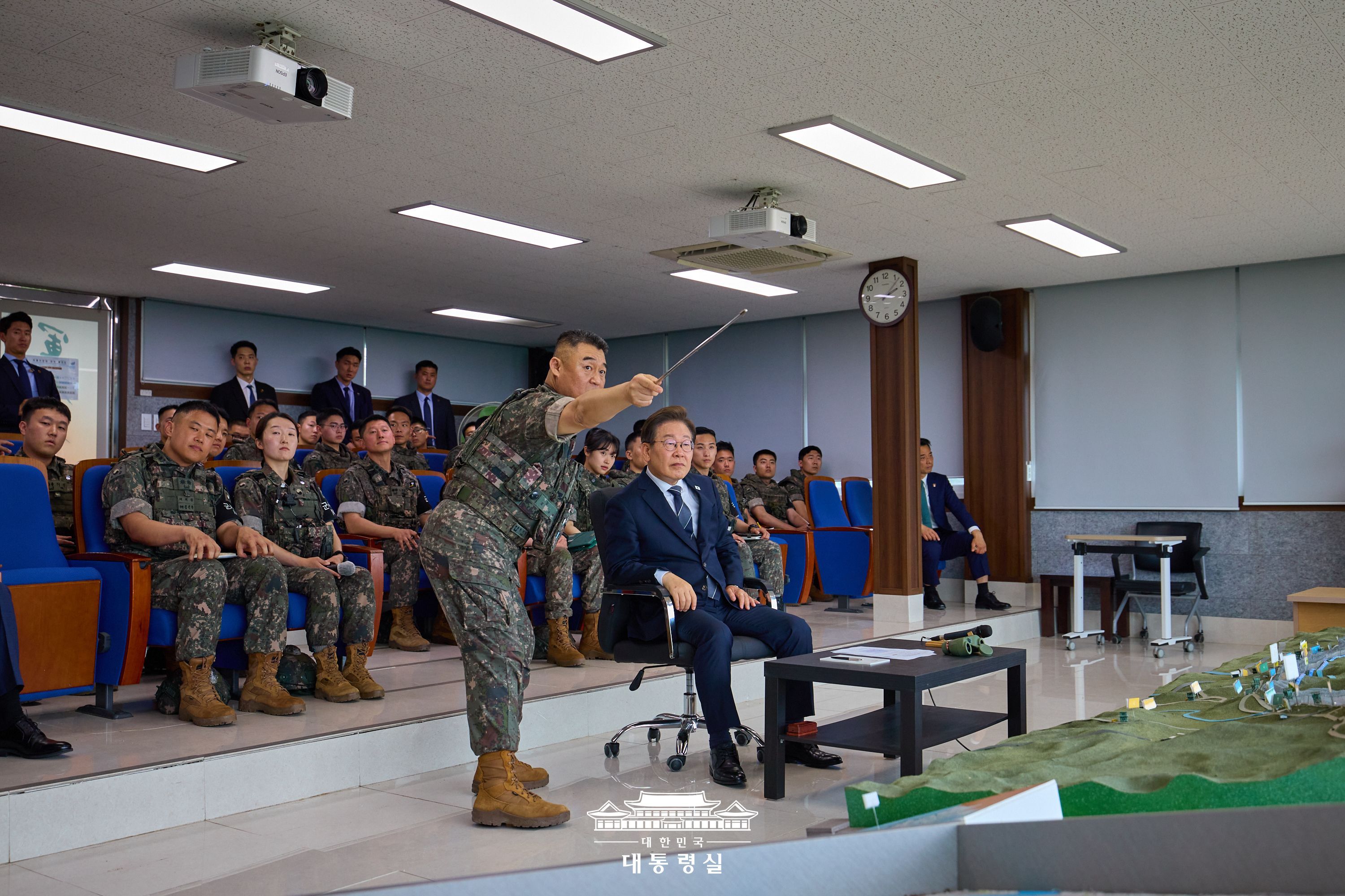 군부대 방문9
