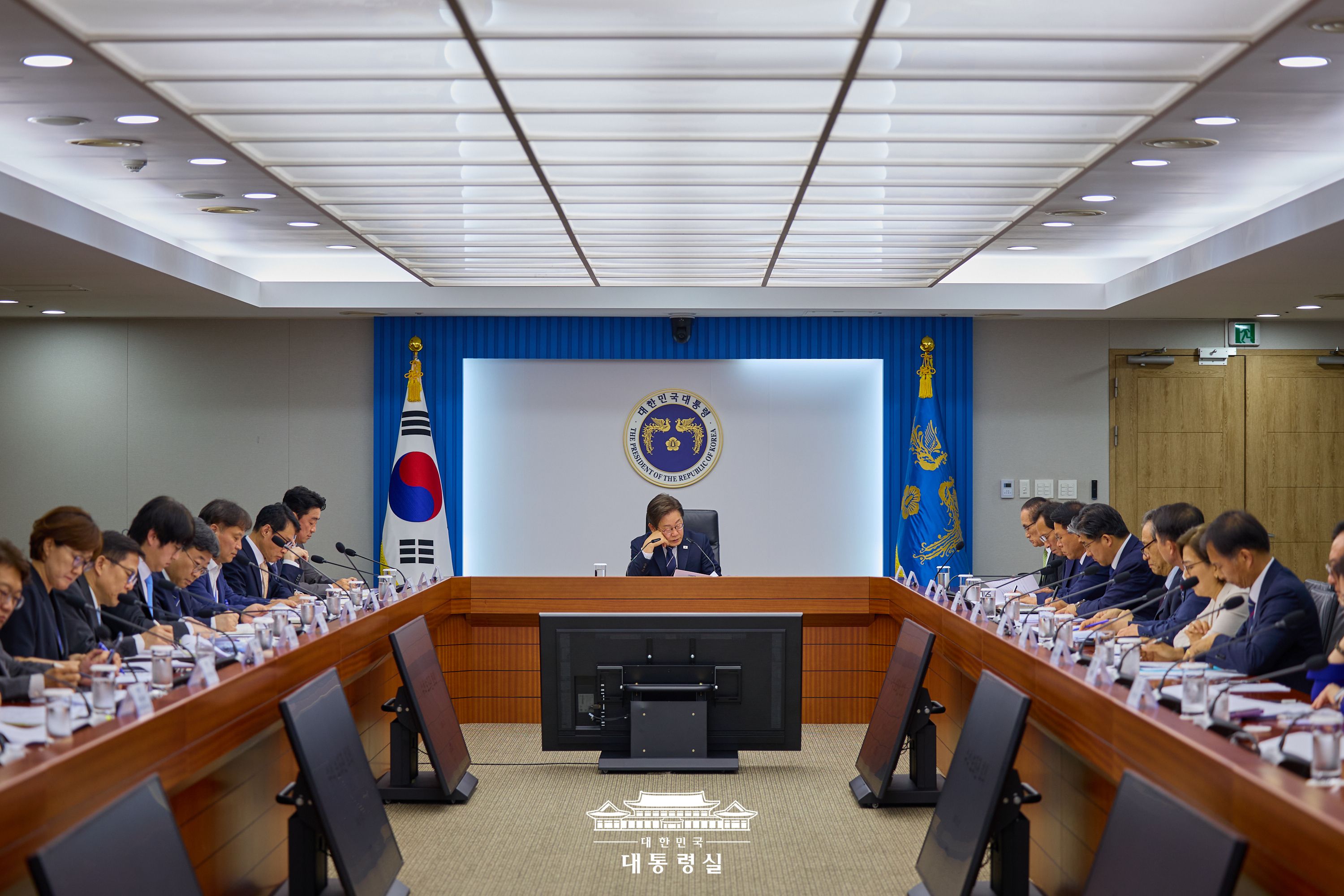 2025년 6월 23일 국민 여러분께 보고드립니다 슬라이드3
