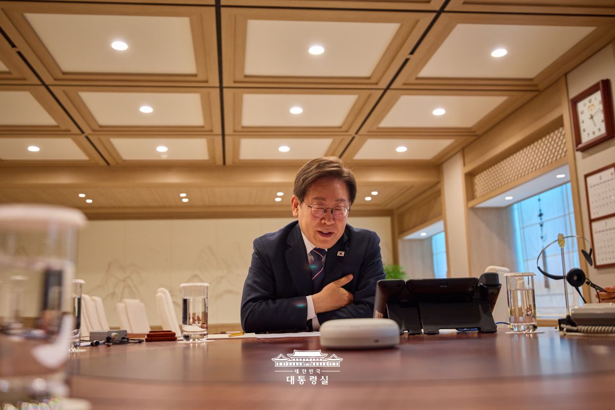 프라보워 수비안토 인도네시아 대통령과 첫 통화를 가졌습니다 썸네일