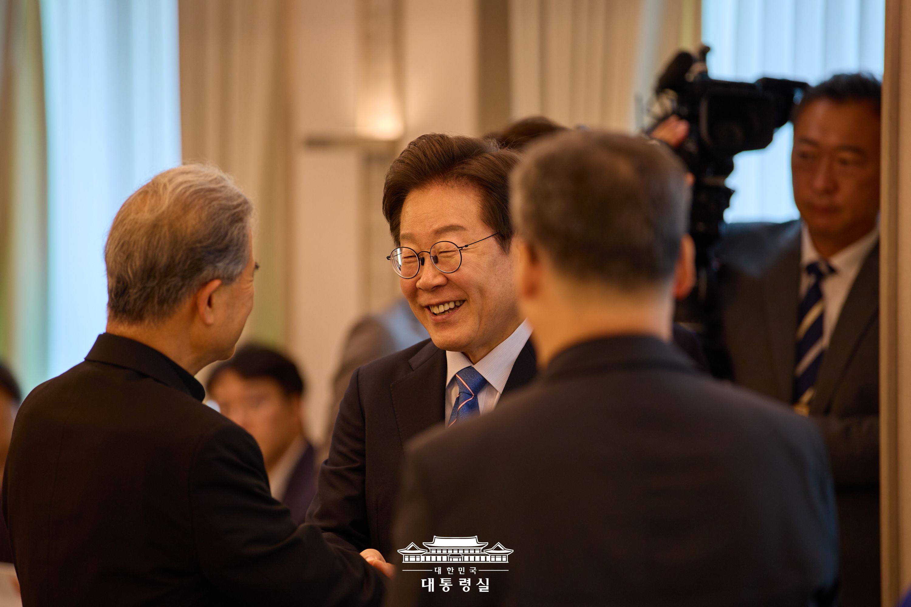 2025년 7월 10일 국민 여러분께 보고드립니다 슬라이드1