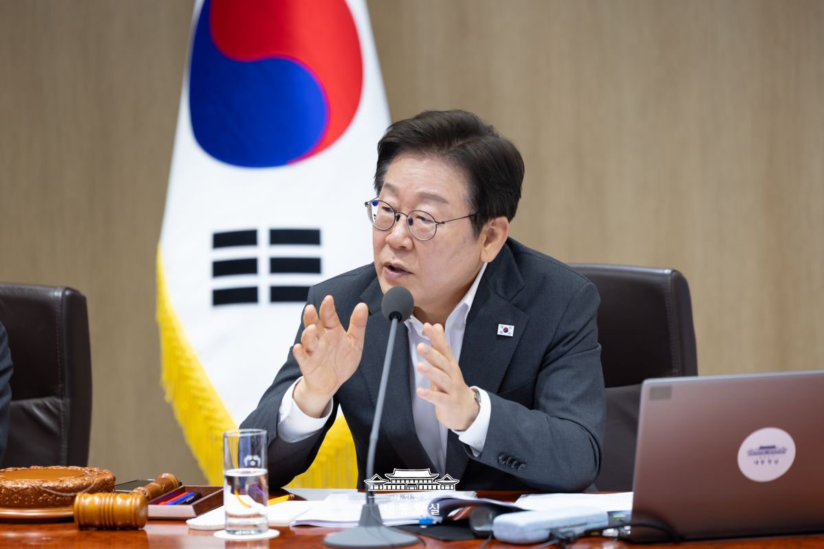 국무회의 첫 생중계, 투명한 국정운영의 시작입니다 썸네일