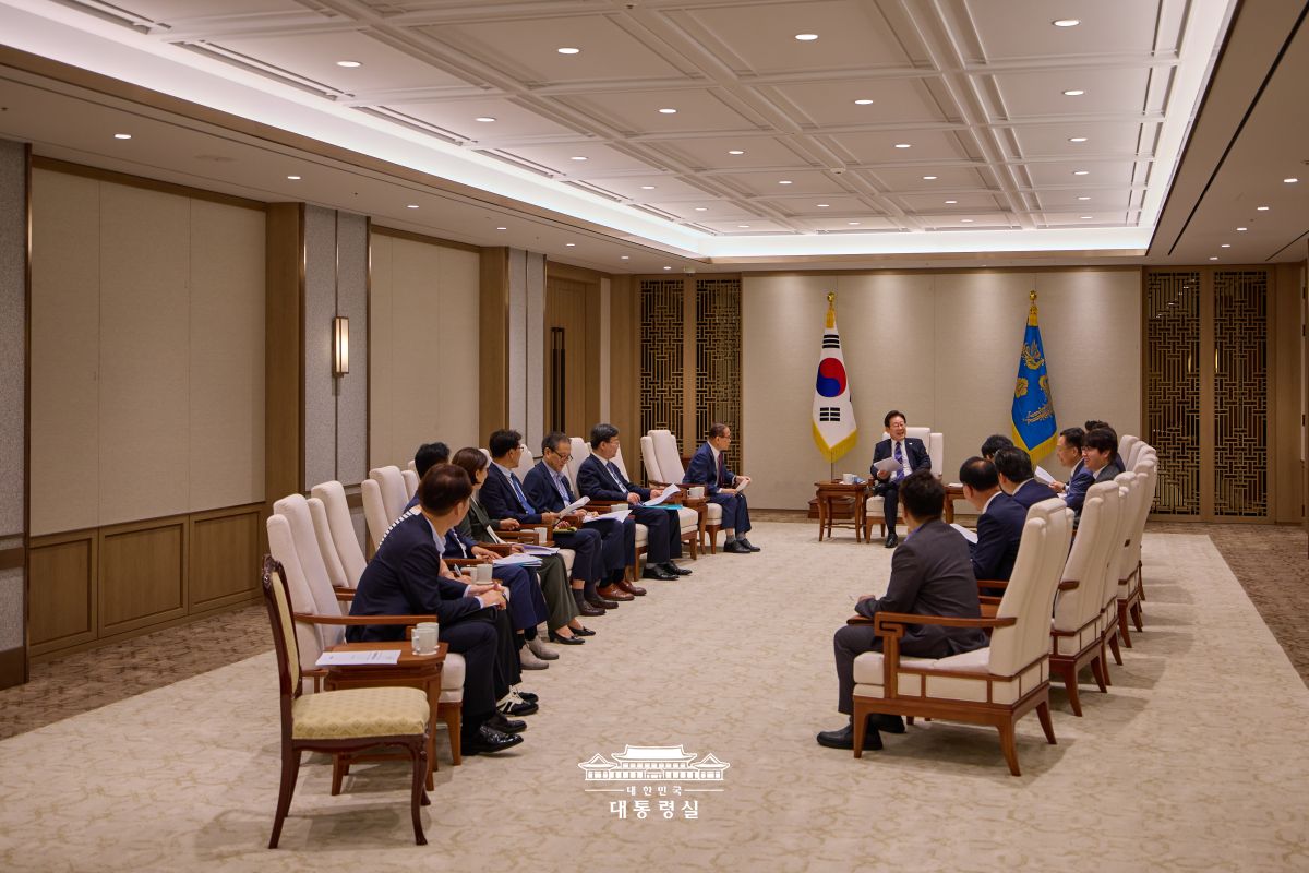 2025년 7월 29일 국민 여러분께 보고드립니다 사진