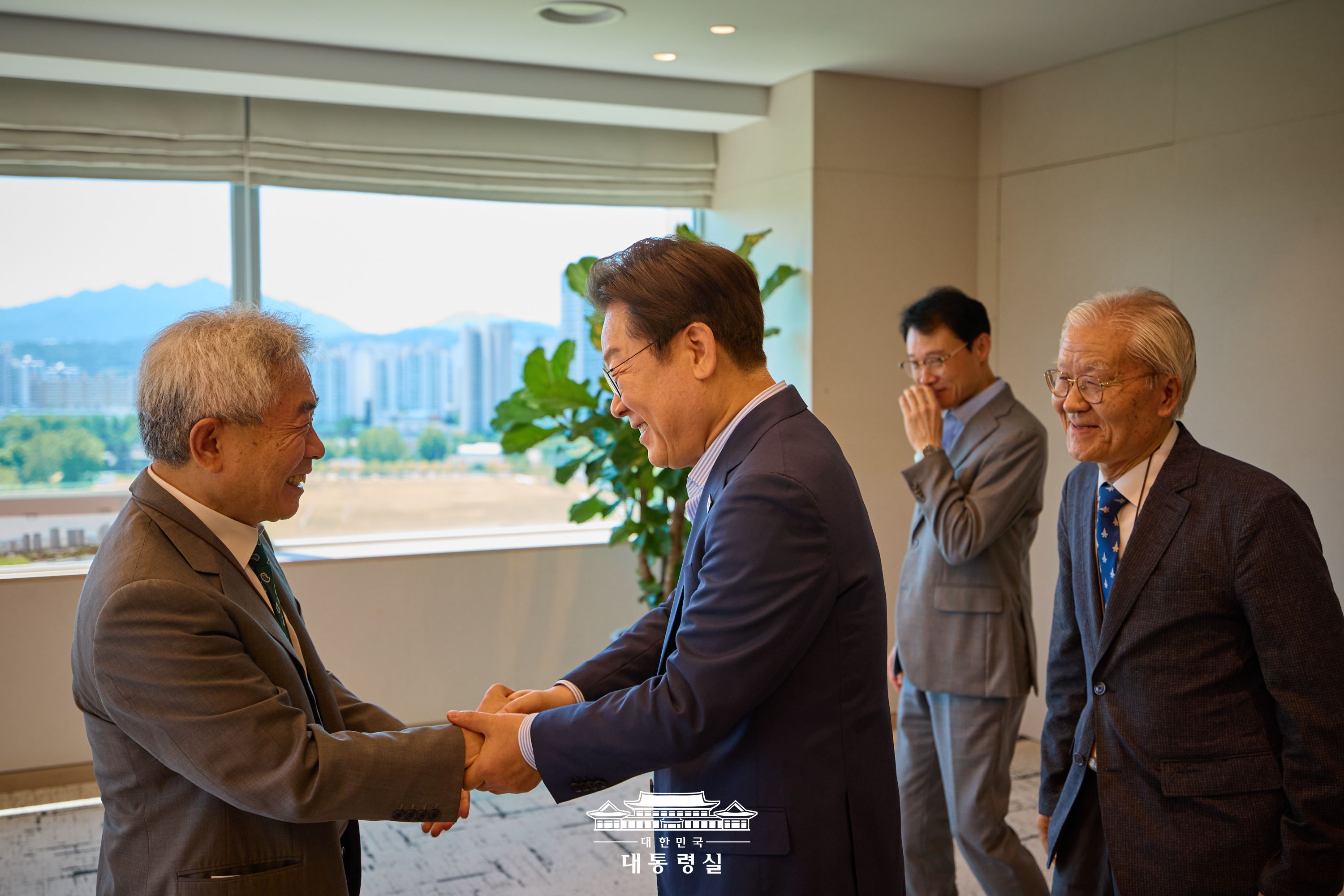 원로 언론인 조갑제·정규재 오찬 회동 슬라이드2