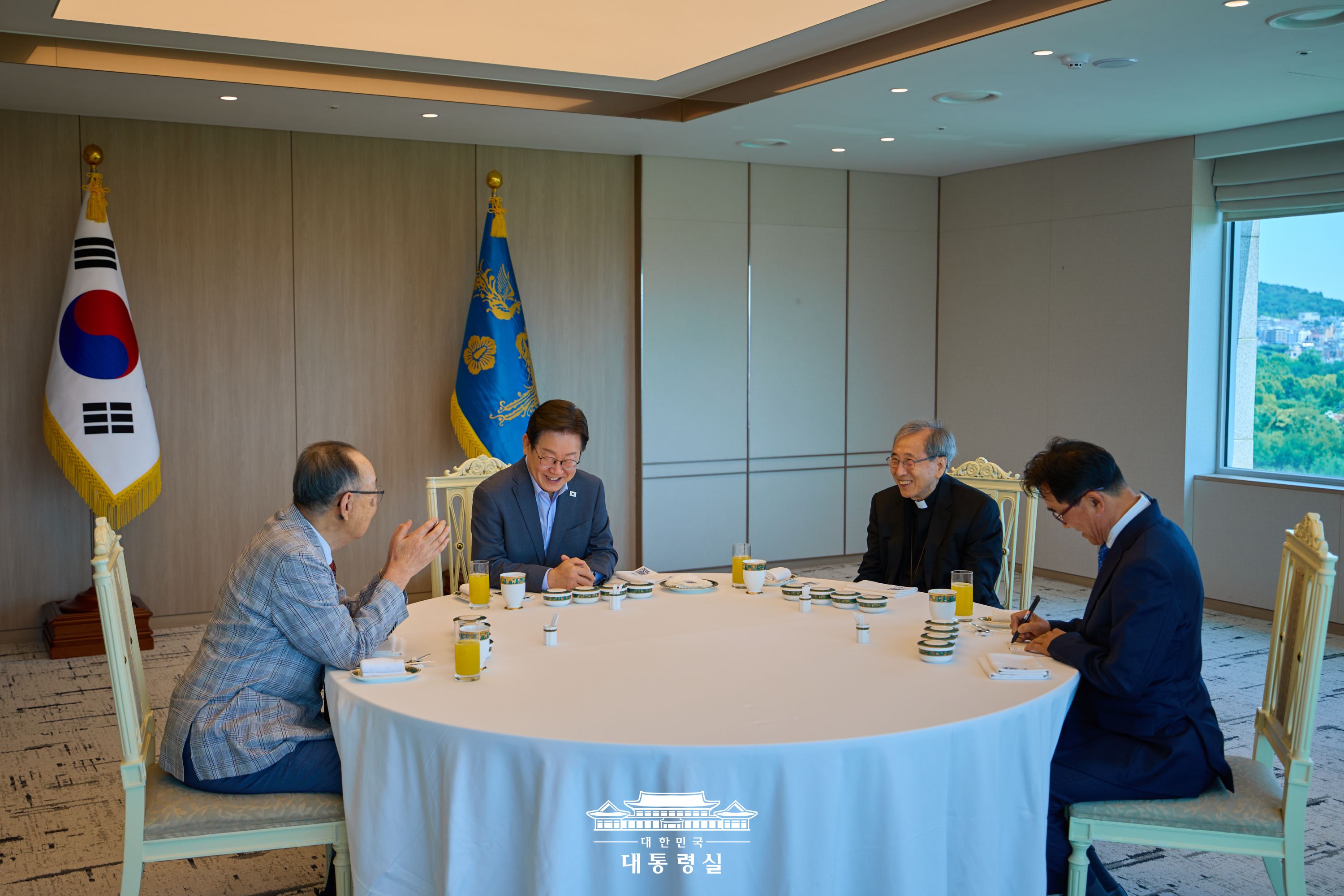 시민사회 원로 초청 오찬 간담회 슬라이드1