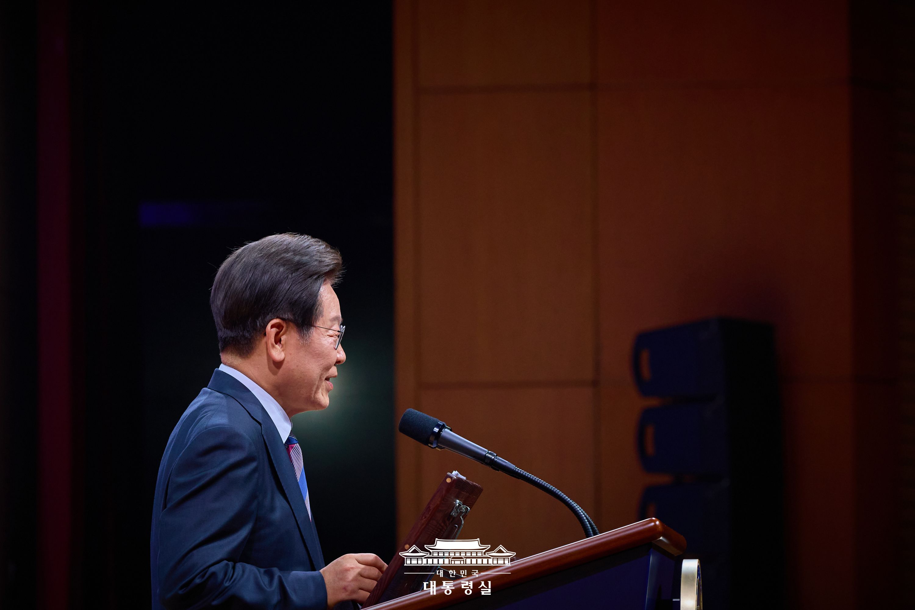 2025년 7월 14일 국민 여러분께 보고드립니다 슬라이드1