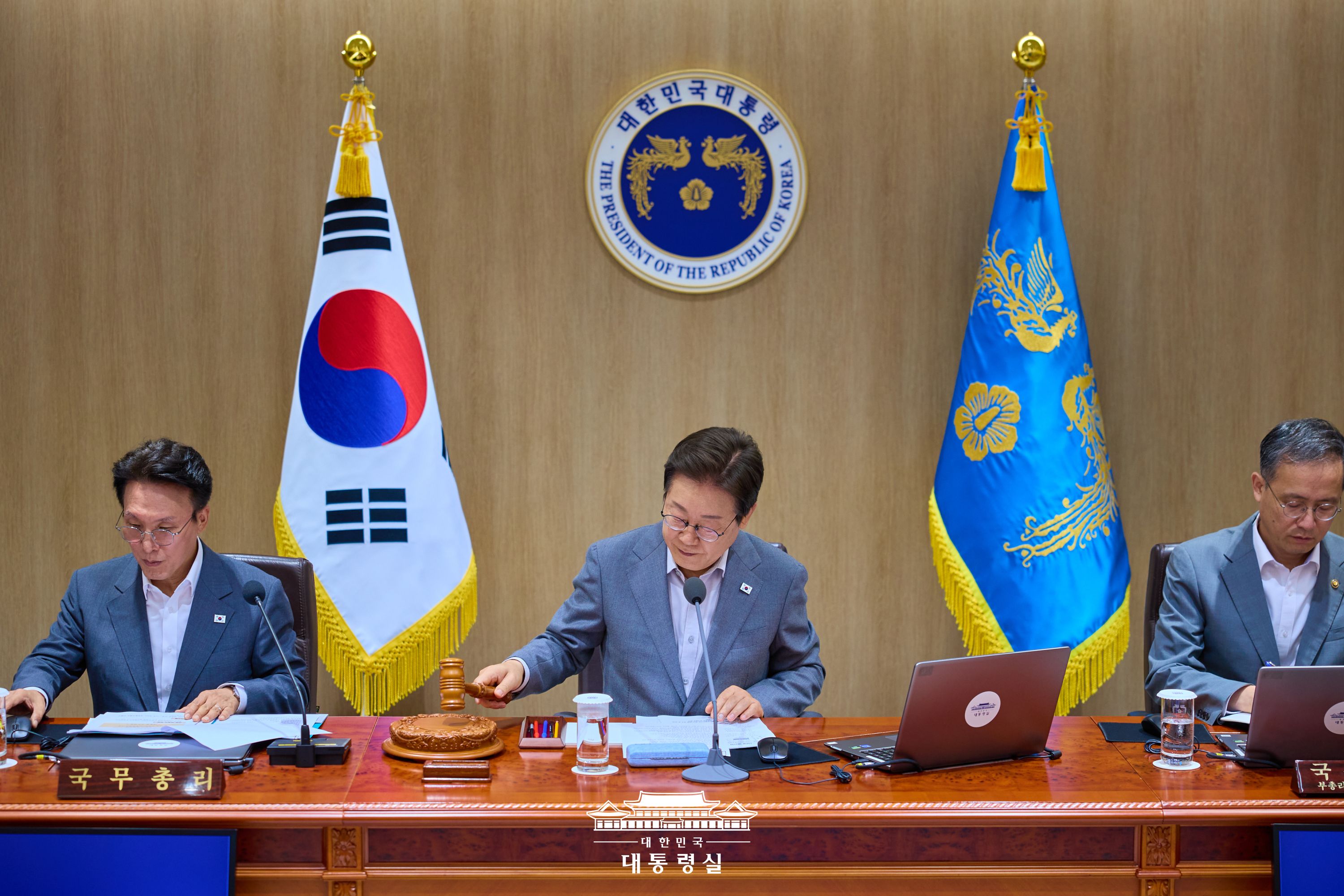 2025년 7월 16일 국민 여러분께 보고드립니다 슬라이드1