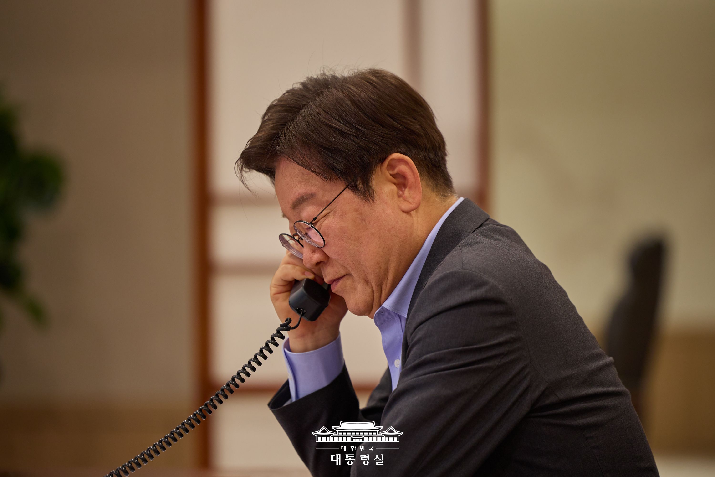 대통령실 사진 자료실, 한국·독일 정상 통화 1