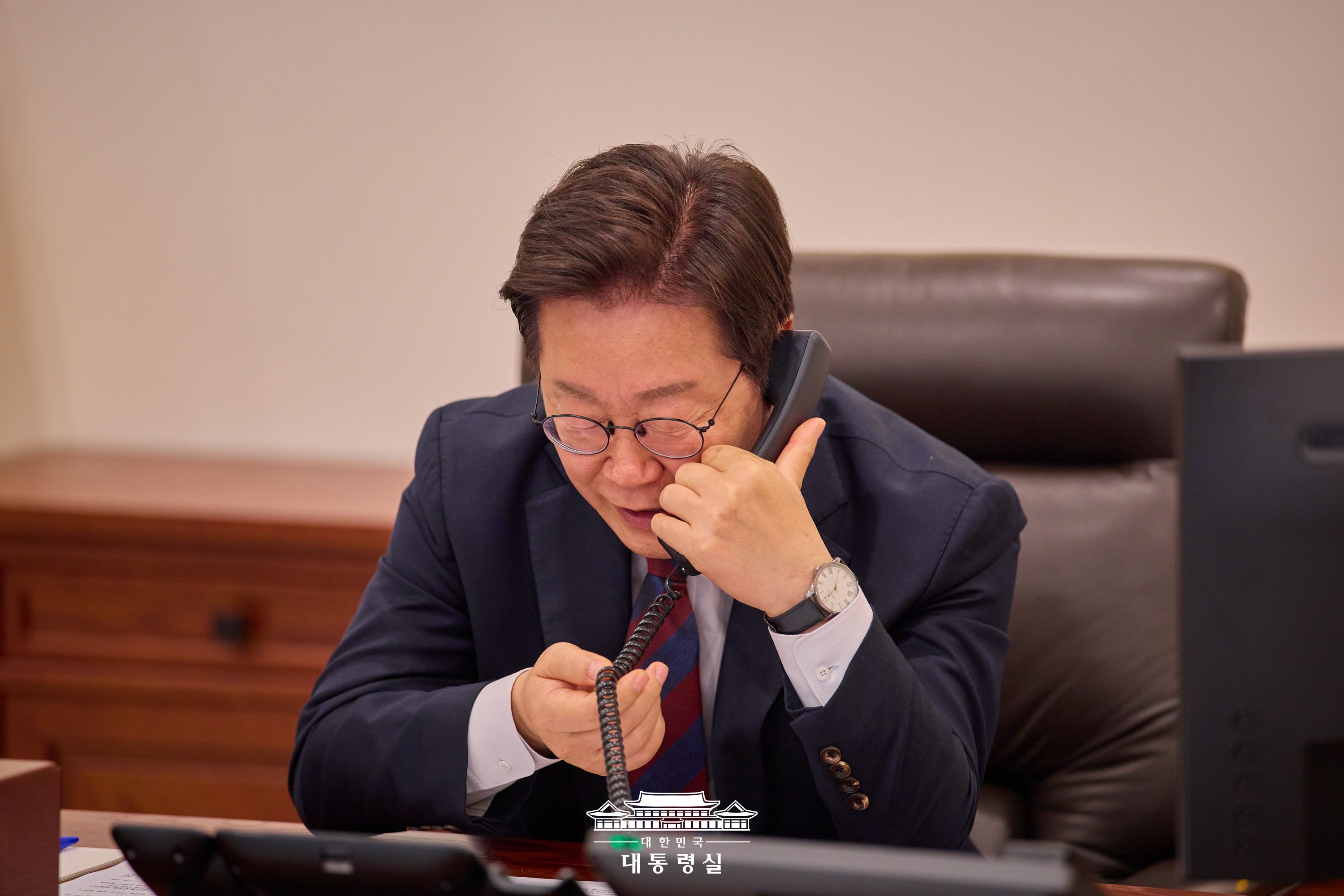 NATO 사무총장 통화 현장