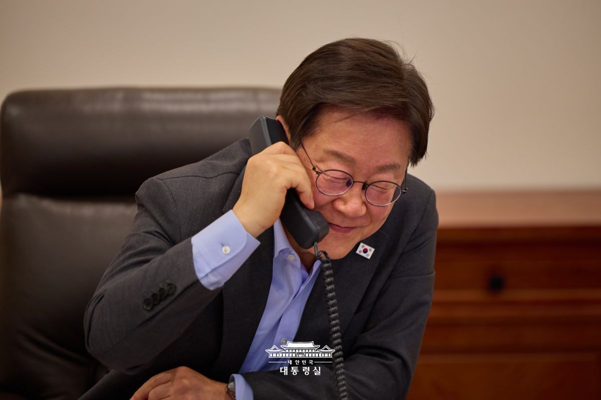 오늘 메르츠 총리와 처음으로 전화 통화를 나누게 되어 매우 기쁘게 생각합니다 썸네일