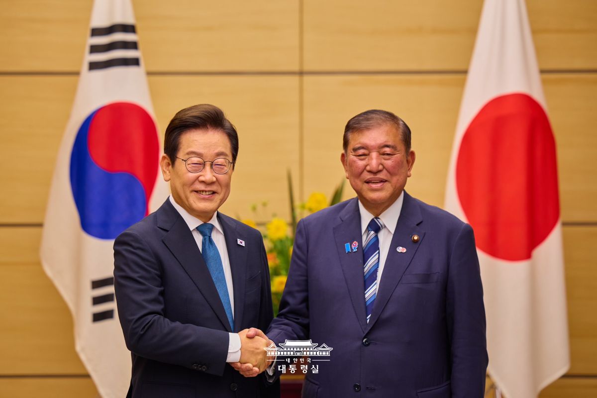 과거를 직시하되 미래로 나아가는 지혜를 발휘해야 할 때입니다 썸네일