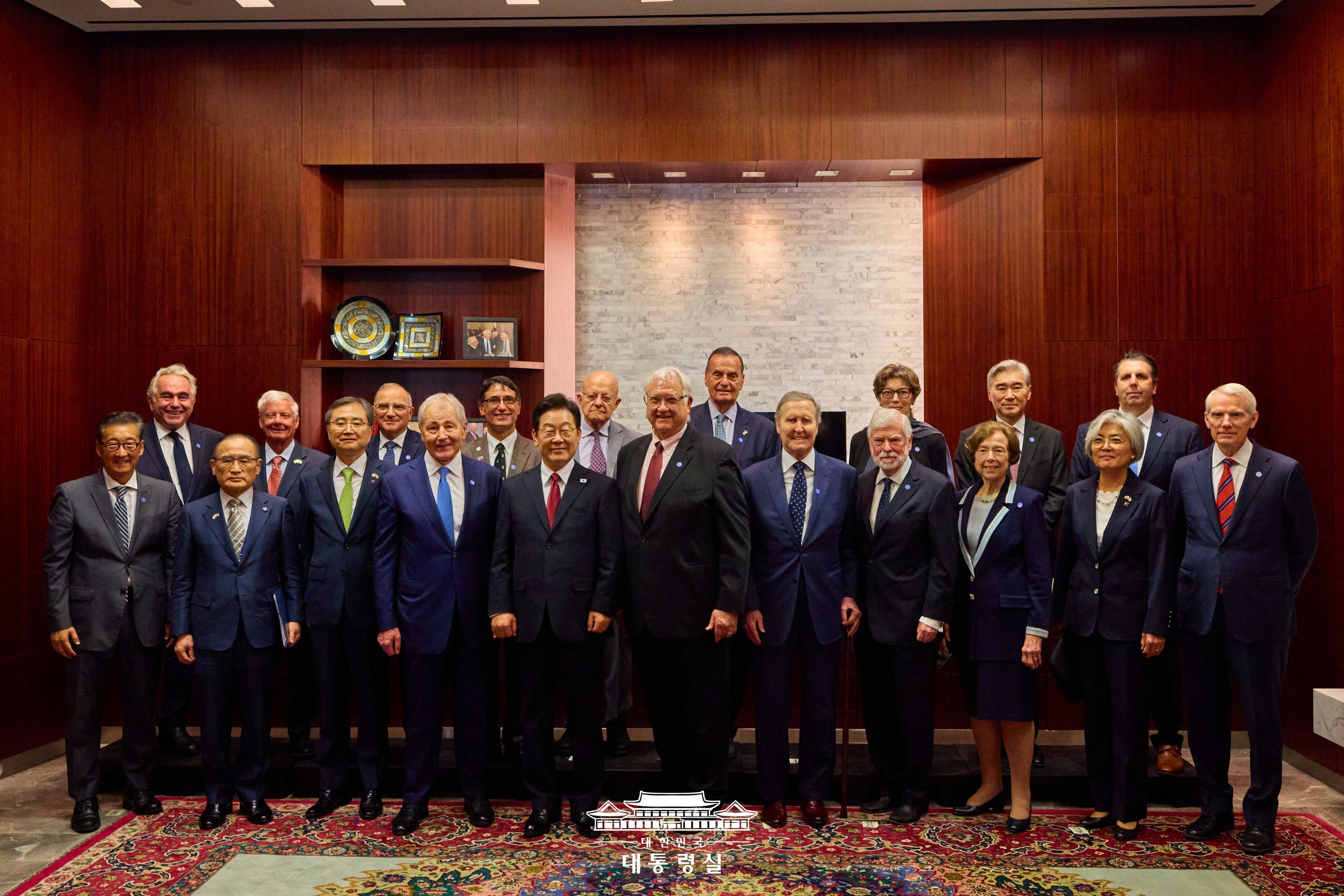 전략국제문제연구소(CSIS) 정책연설 슬라이드2