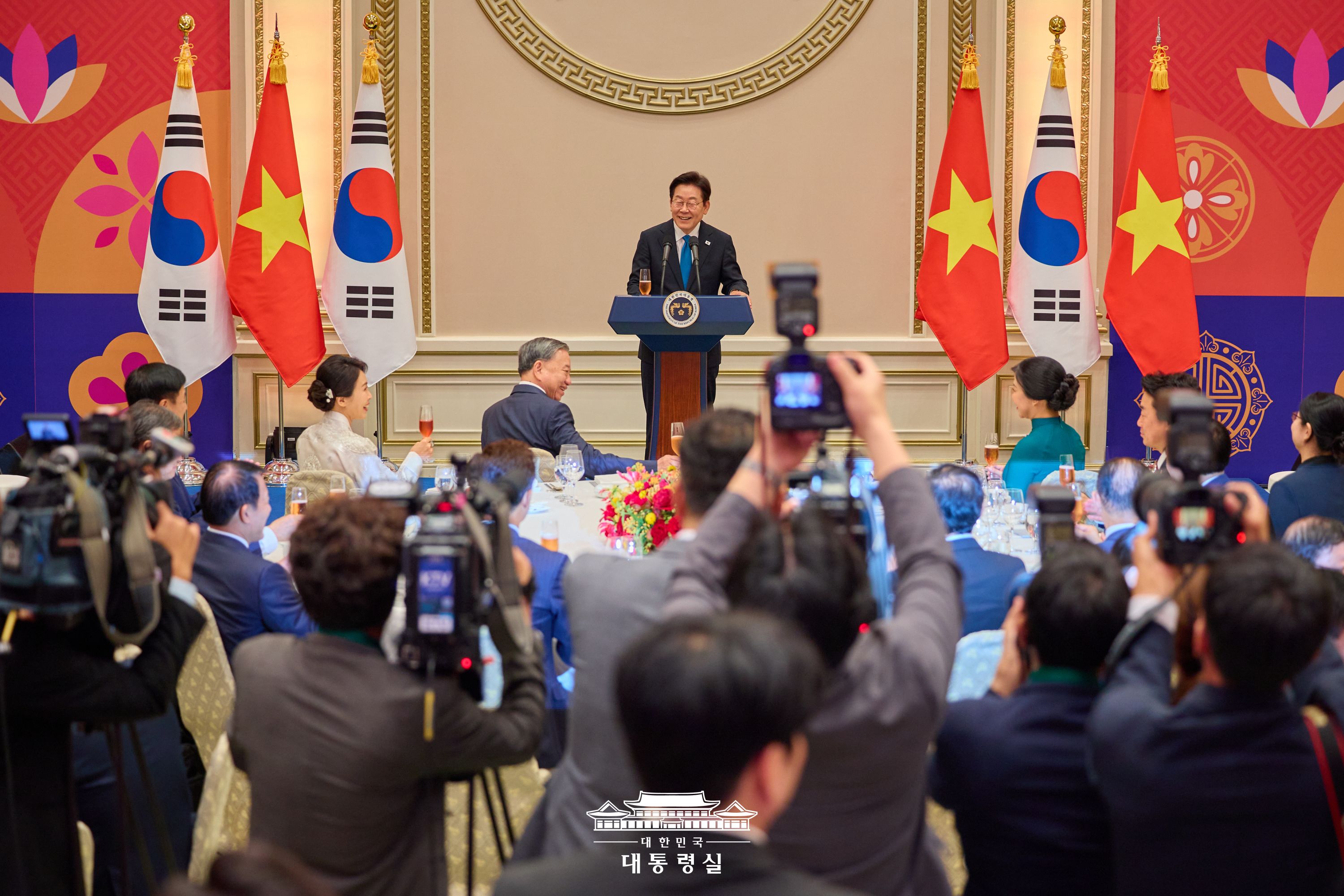 2025년 8월 12일 국민 여러분께 보고드립니다 슬라이드18