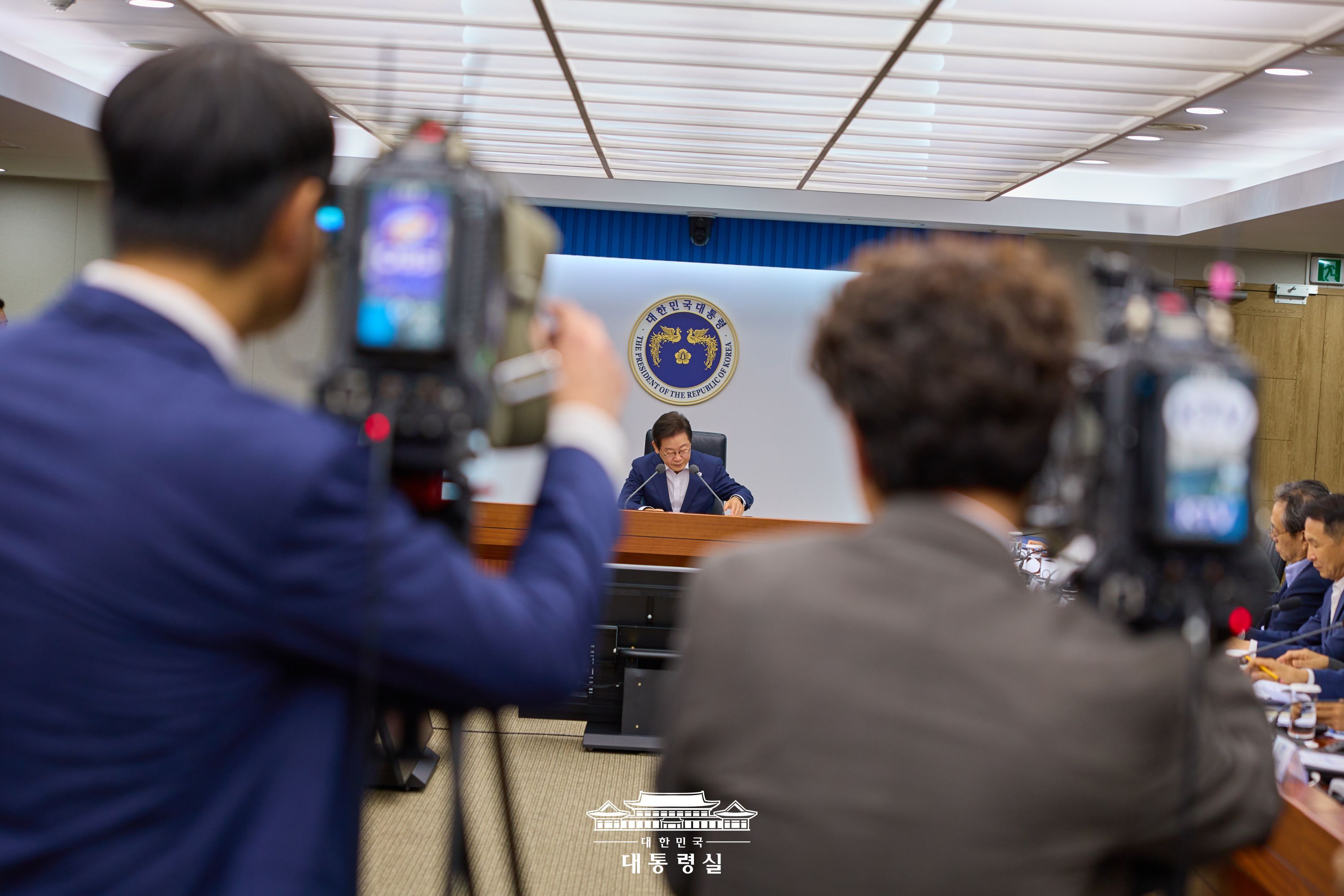 2025년 8월 15일 국민 여러분께 보고드립니다 슬라이드5