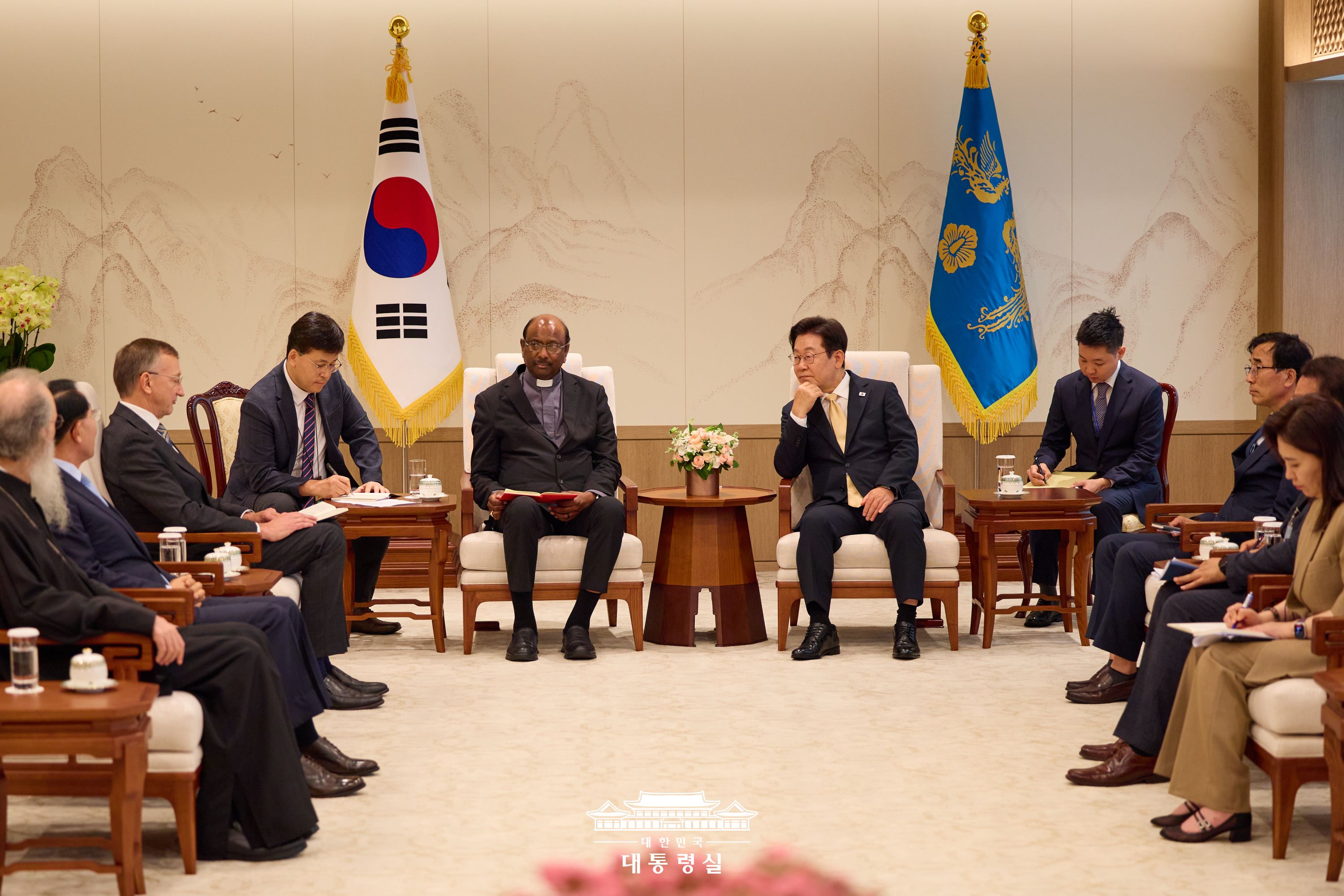 2025년 8월 12일 국민 여러분께 보고드립니다 슬라이드12