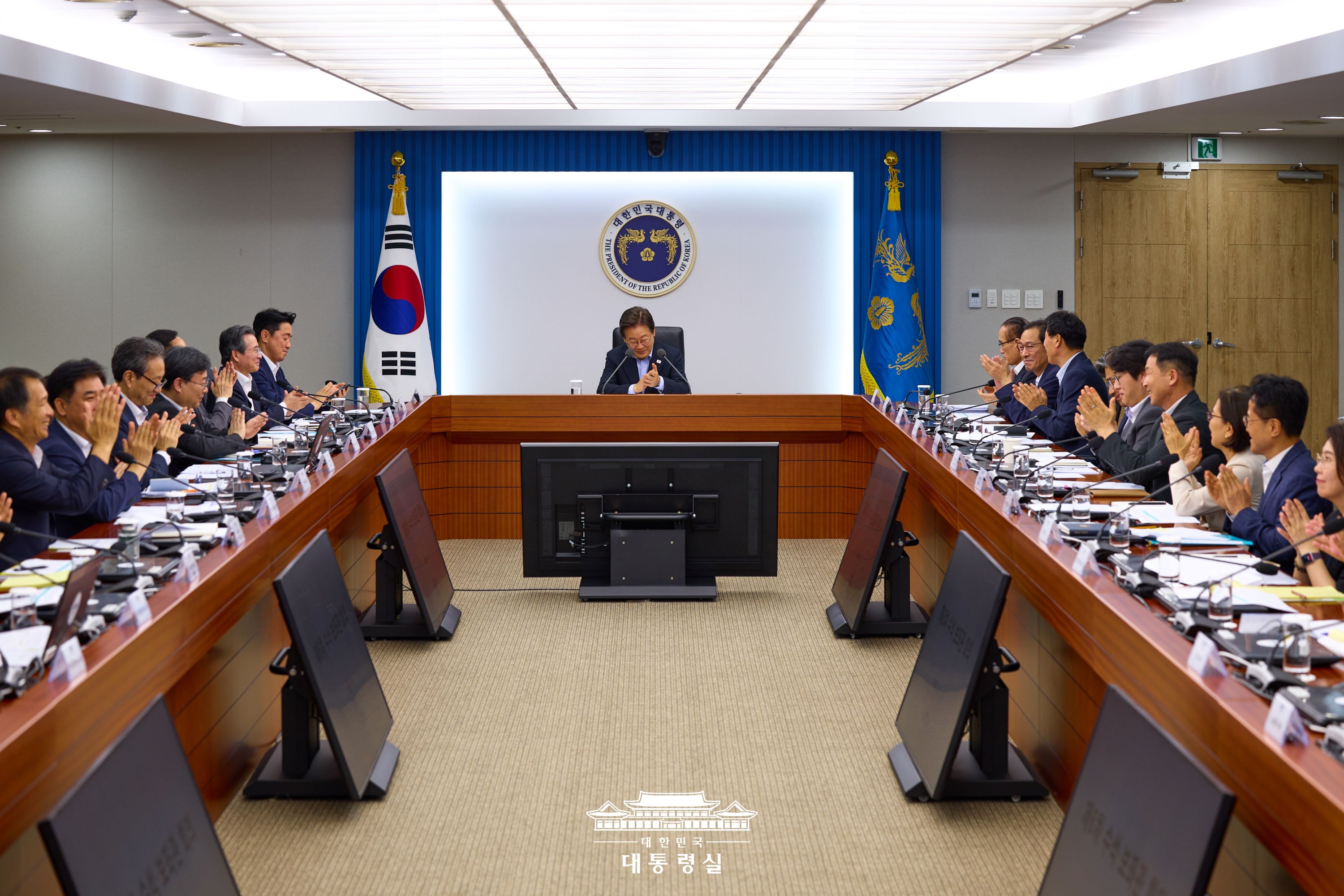 2025년 8월 1일 국민 여러분께 보고드립니다 슬라이드11
