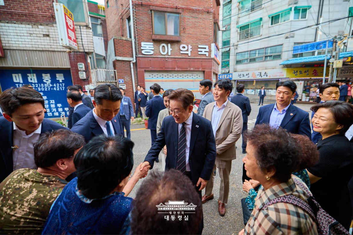 2025년 9월 6일 국민 여러분께 보고드립니다 사진