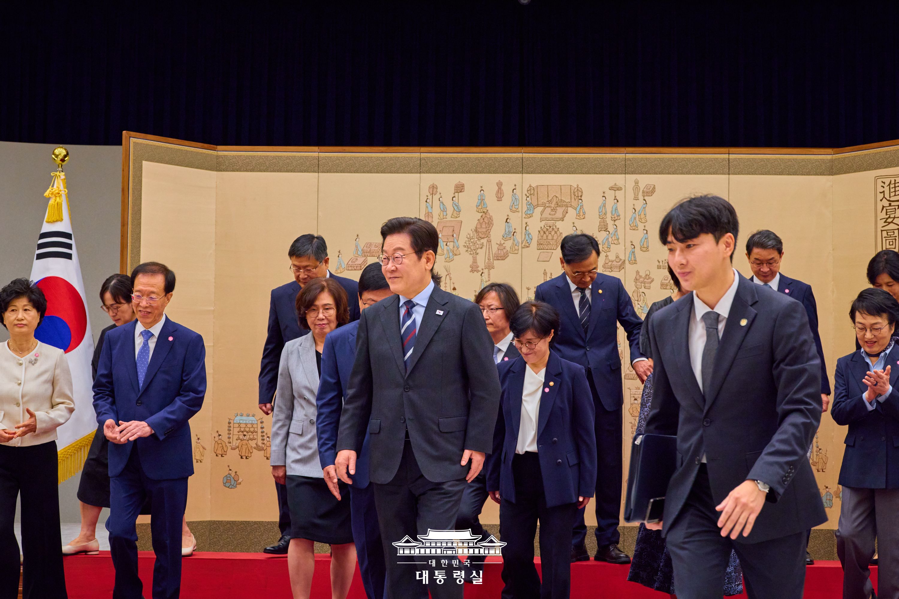 2025년 9월 16일 국민 여러분께 보고드립니다 슬라이드4