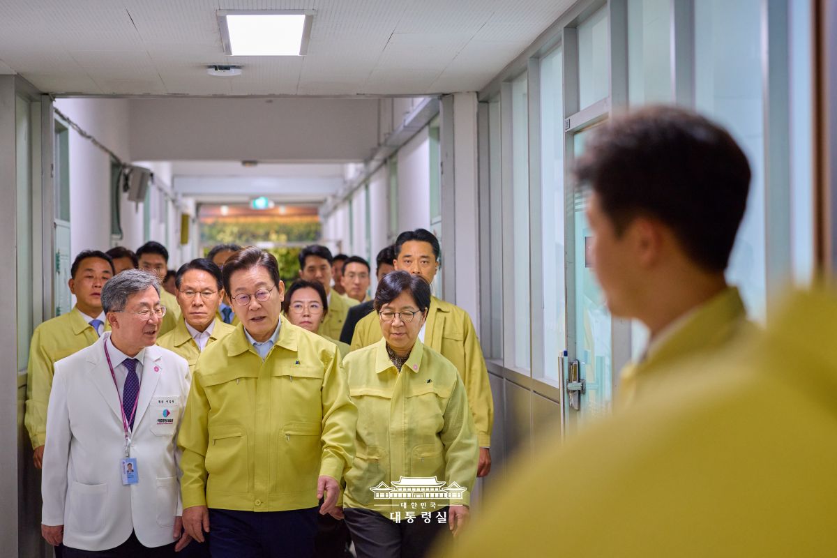 2025년 9월 30일 국민 여러분께 보고드립니다 사진