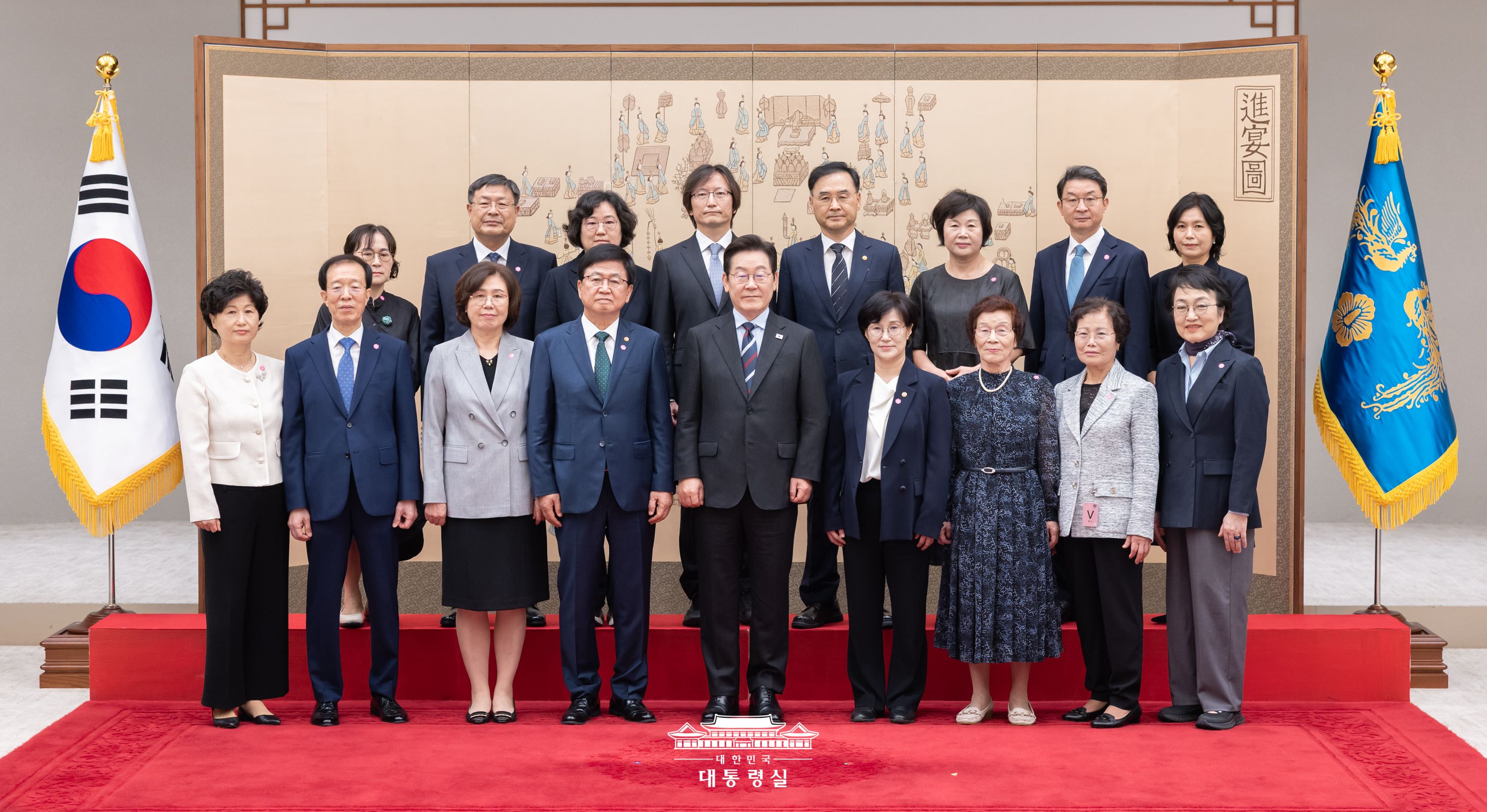 정부 1기 내각 구성을 마쳤습니다 슬라이드1