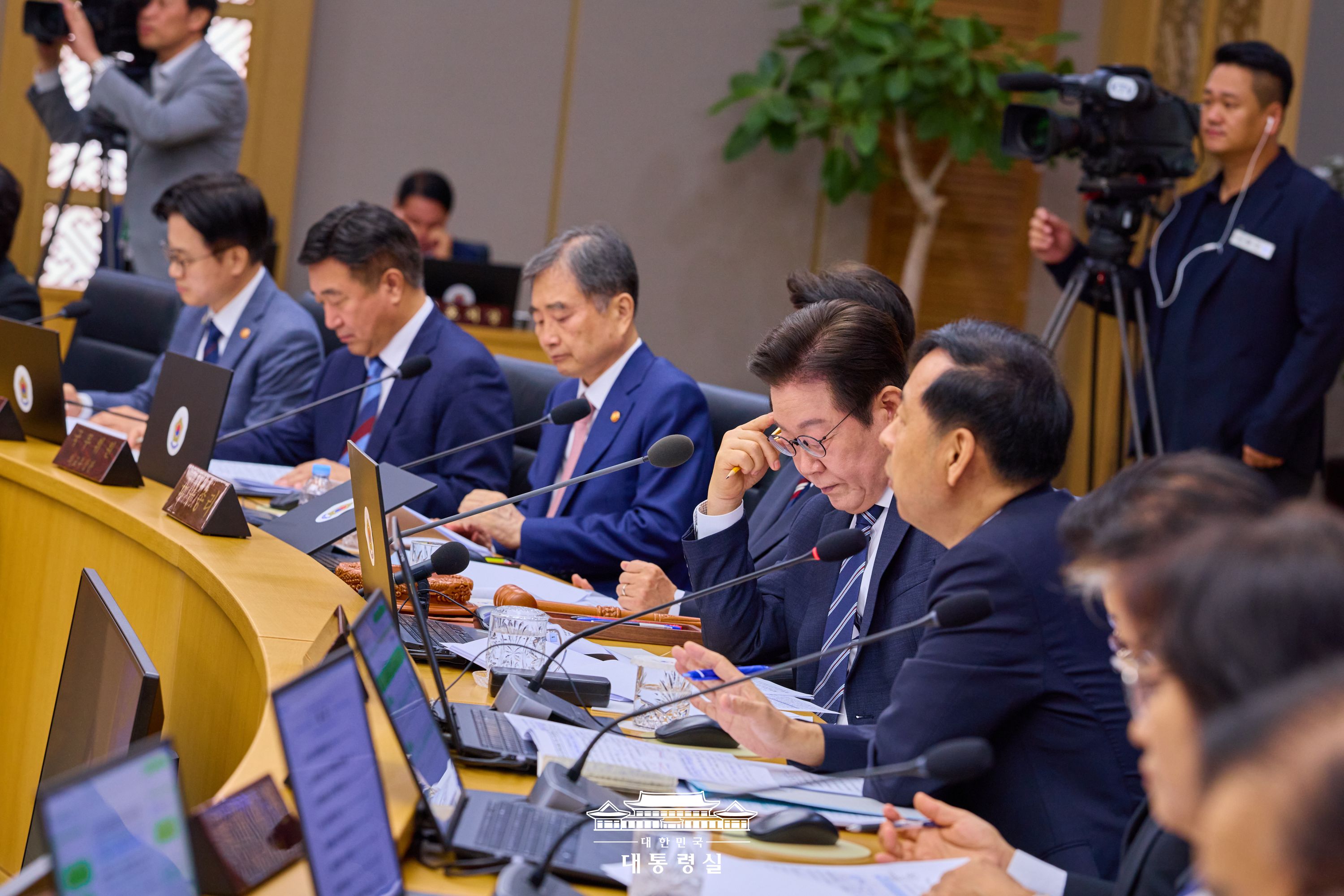 2025년 9월 17일 국민 여러분께 보고드립니다 슬라이드10