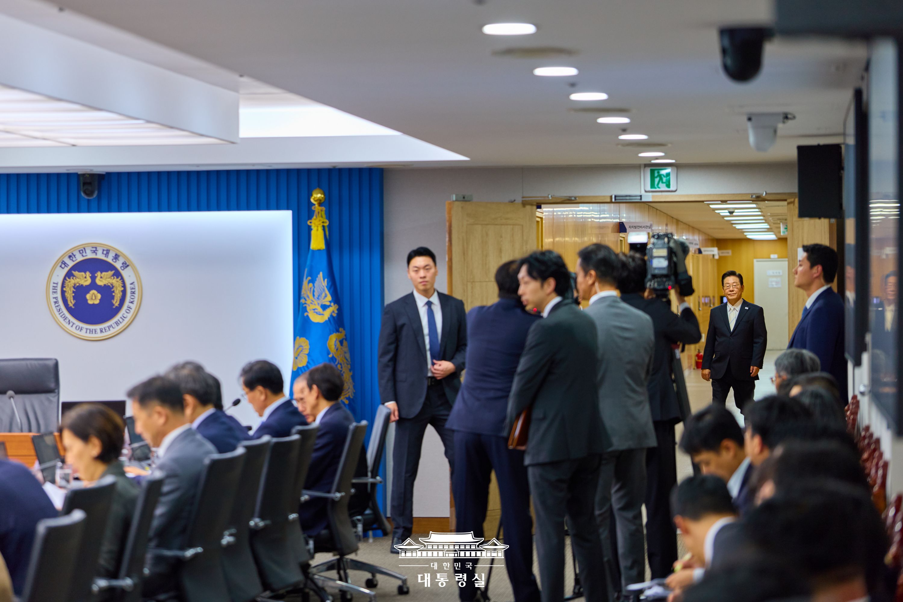 2025년 9월 12일 국민 여러분께 보고드립니다 슬라이드8