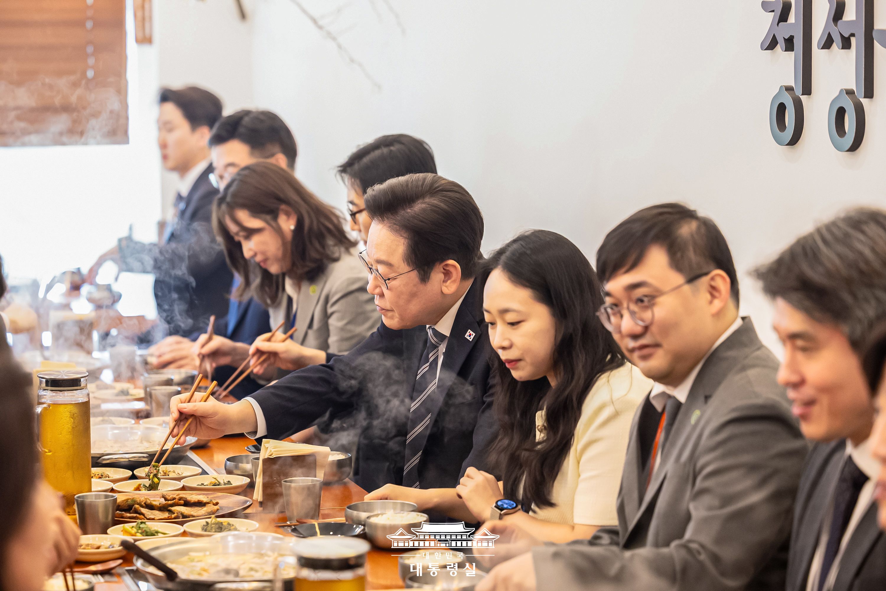 2025년 9월 17일 국민 여러분께 보고드립니다 슬라이드8