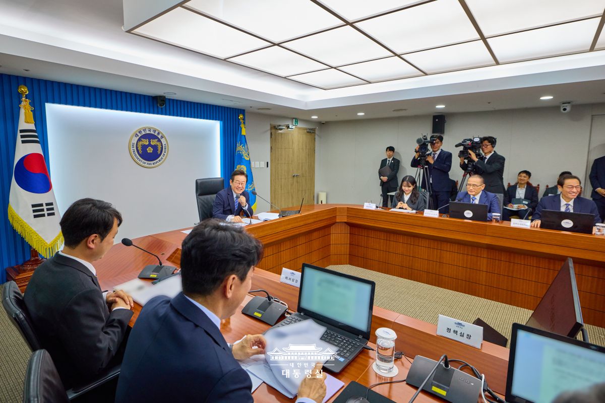 제11차 대통령 주재 수석·보좌관 회의 사진