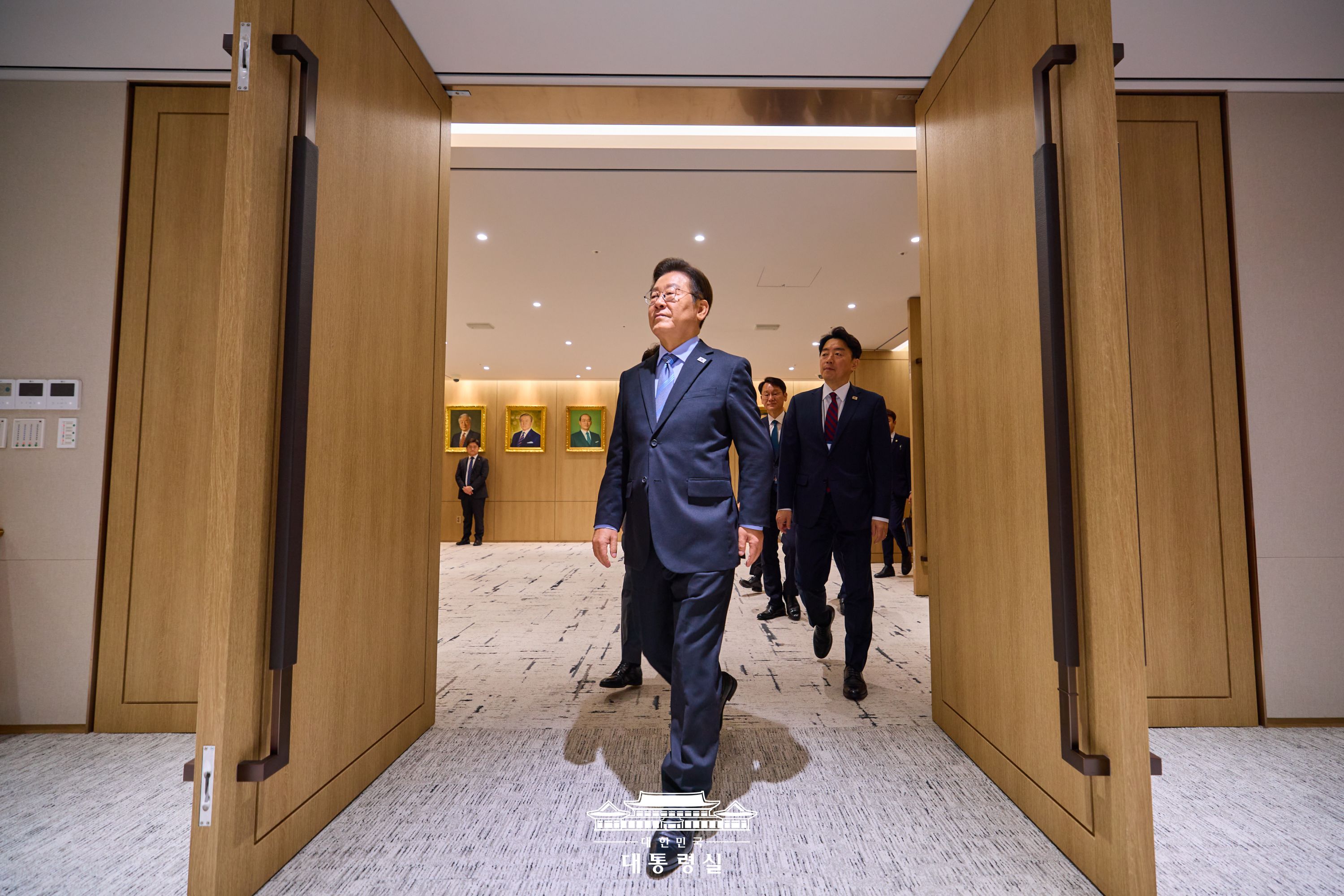 2025년 9월 3일 국민 여러분께 보고드립니다 슬라이드5