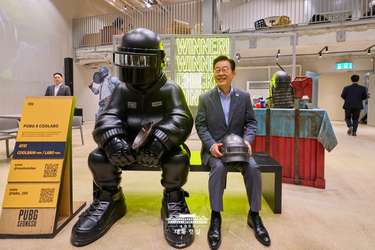 2025년 10월 16일 국민 여러분께 보고드립니다 사진