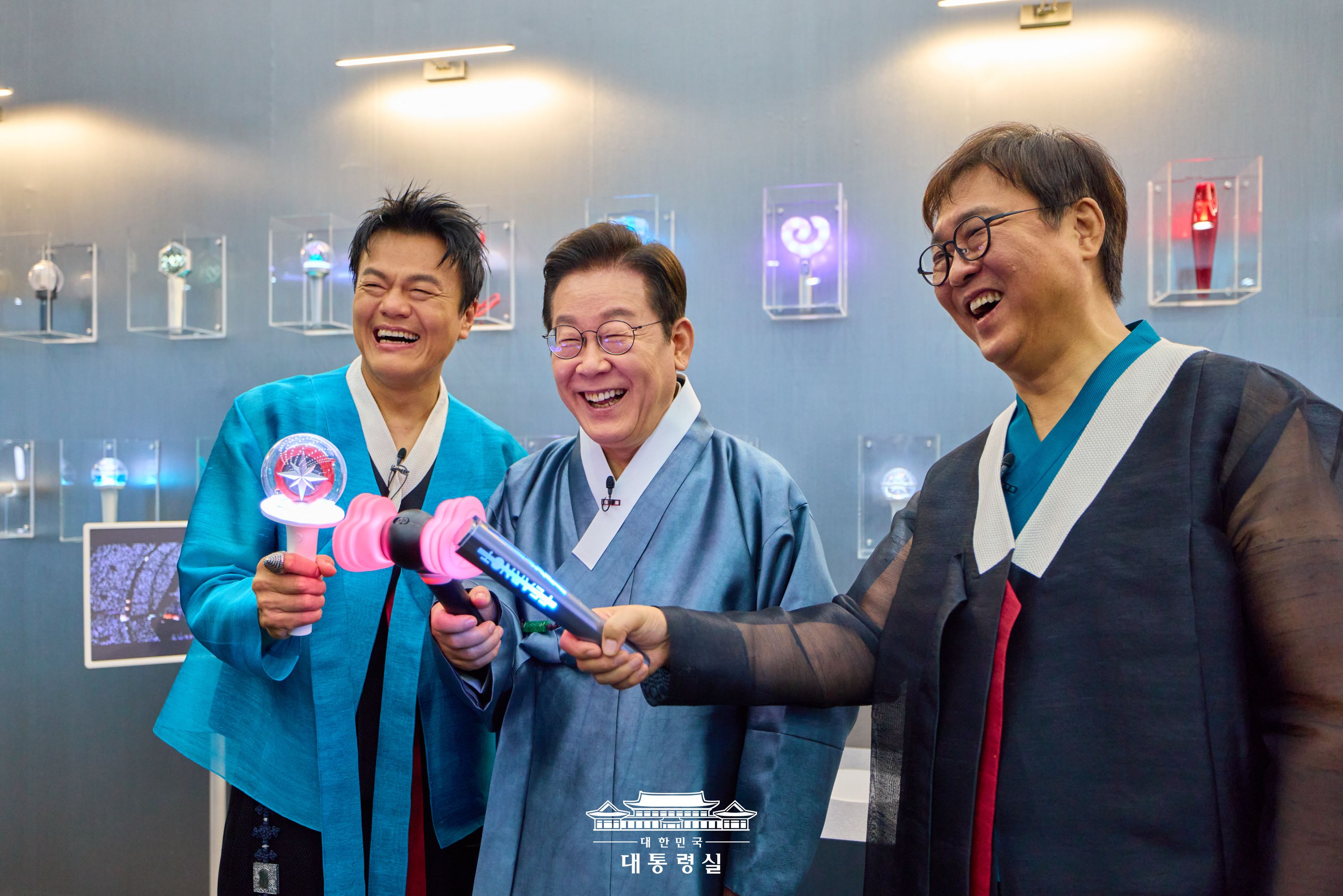 대중문화교류위원회 출범식을 축하합니다 슬라이드2
