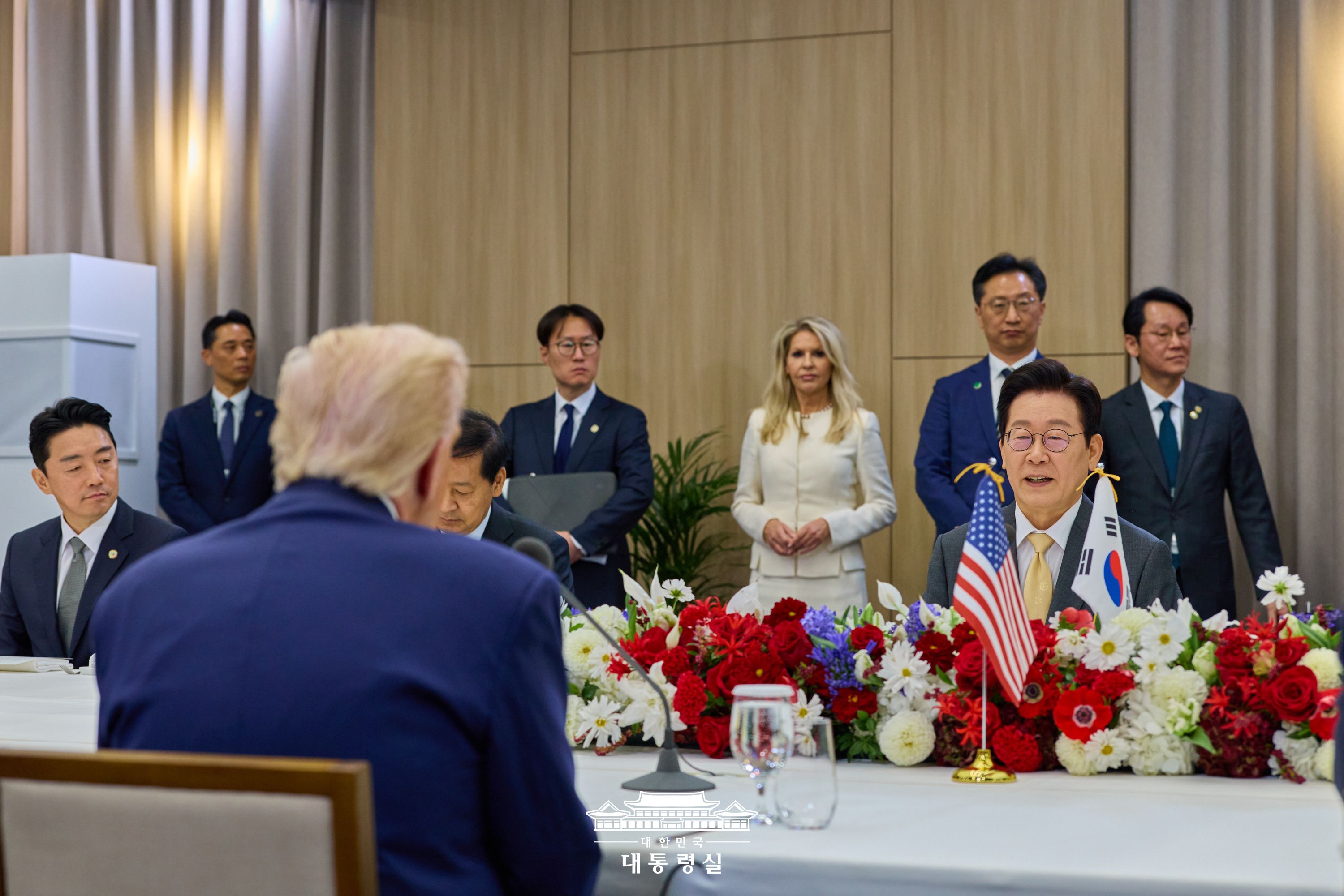 평화와 번영을 향해 슬라이드13