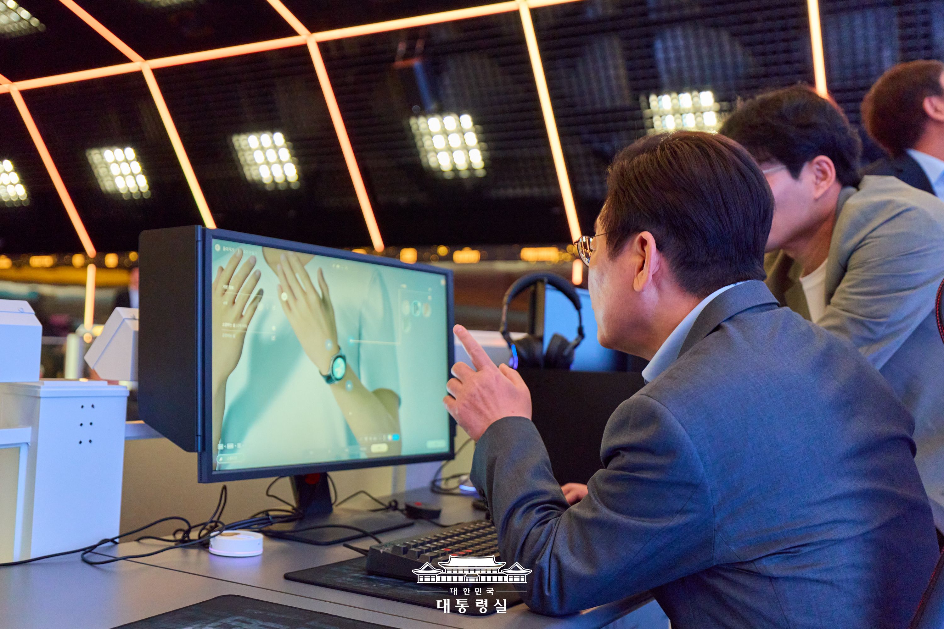 2025년 10월 16일 국민 여러분께 보고드립니다 슬라이드3