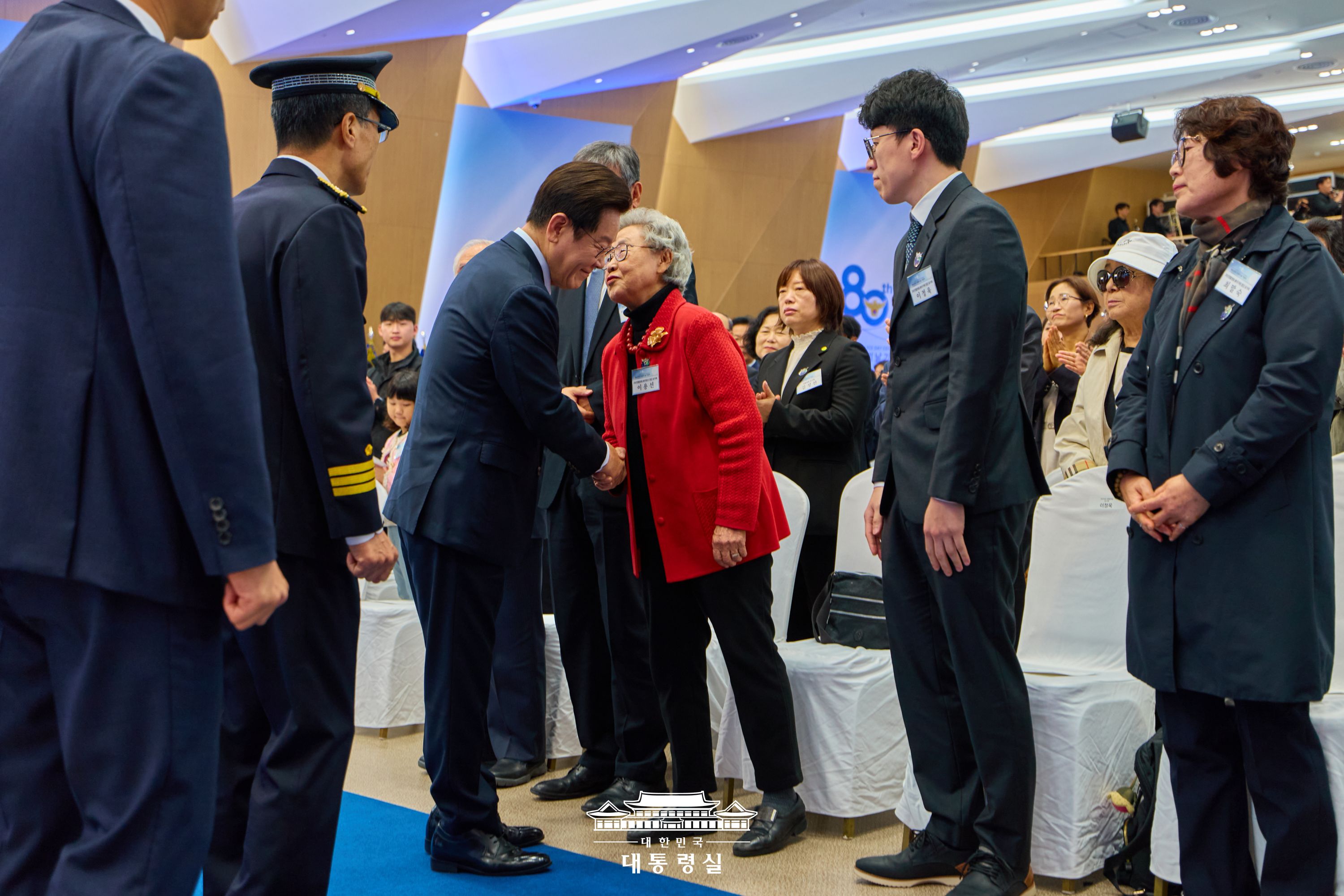 2025년 10월 21일 이재명의 시선 슬라이드1