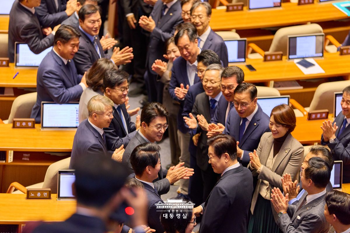 2025년 11월 5일 국민 여러분께 보고드립니다 사진