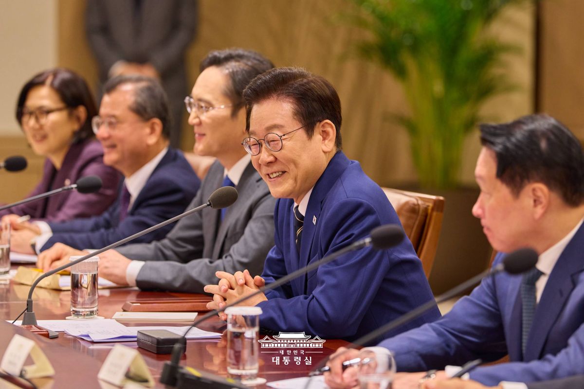 대한민국은 어떠한 변화 속에서도 새 길을 만들어갈 것입니다 썸네일