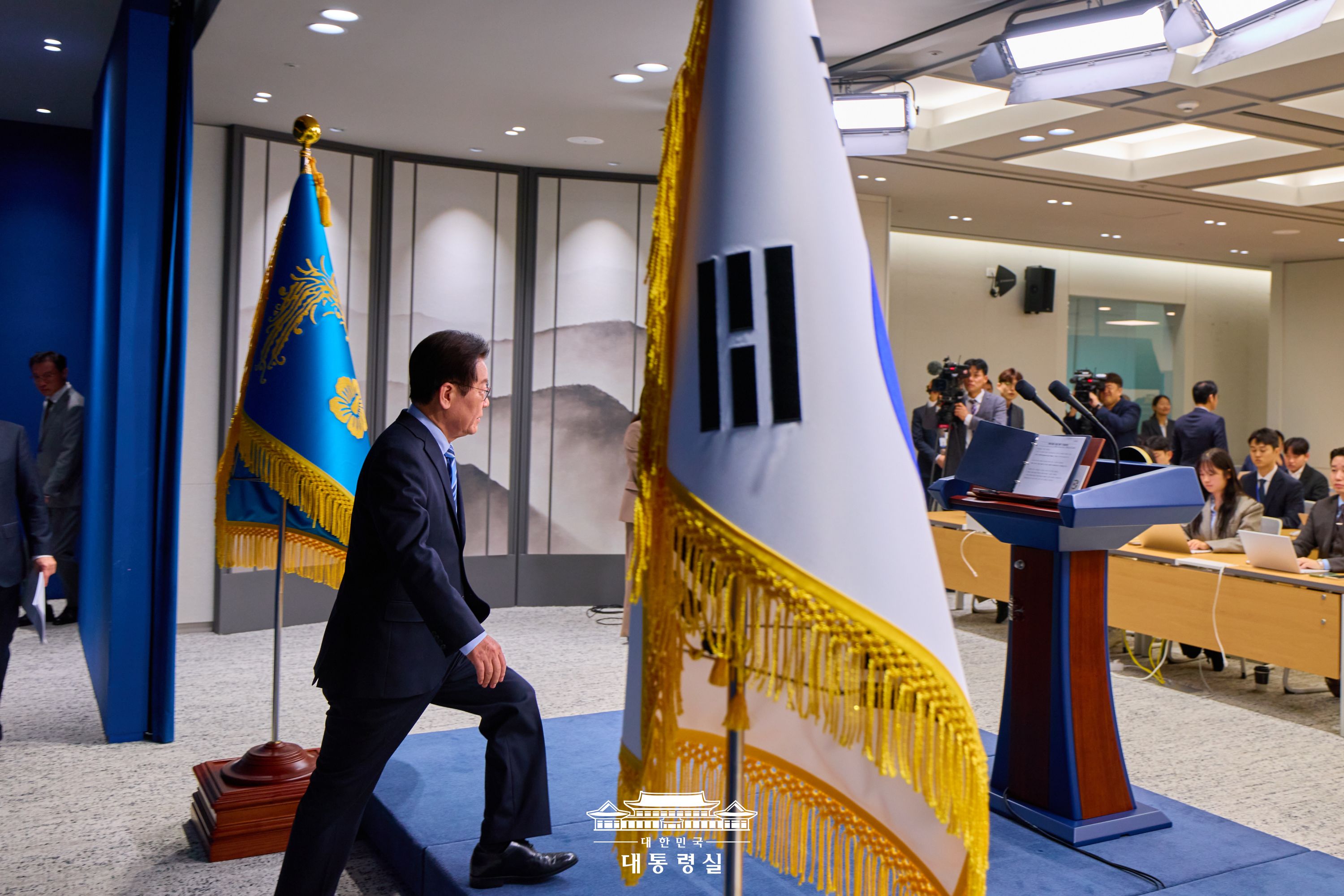 2025년 11월 14일 이재명의 오늘 슬라이드1