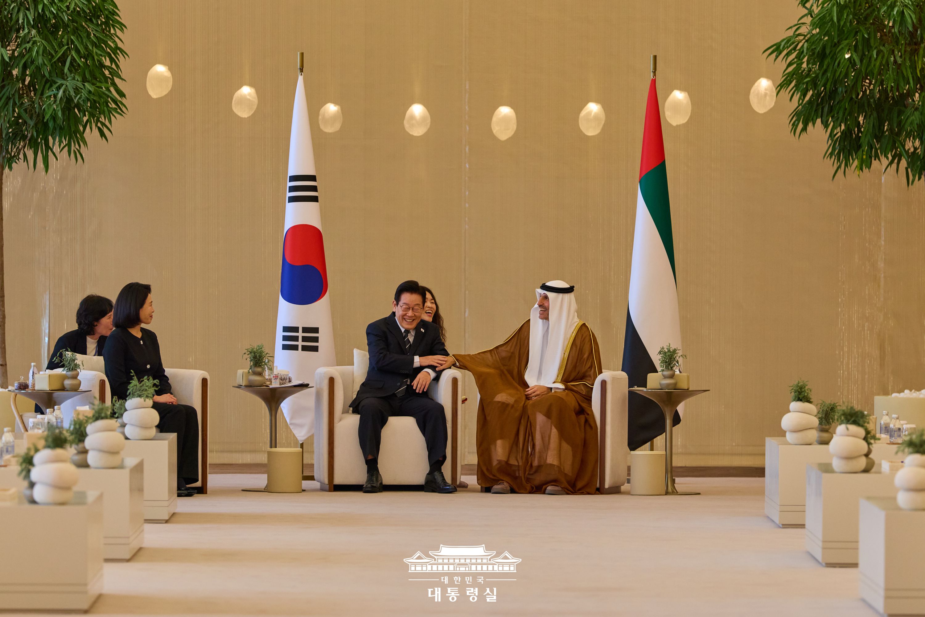 아부다비 왕실공항 도착 행사 슬라이드5